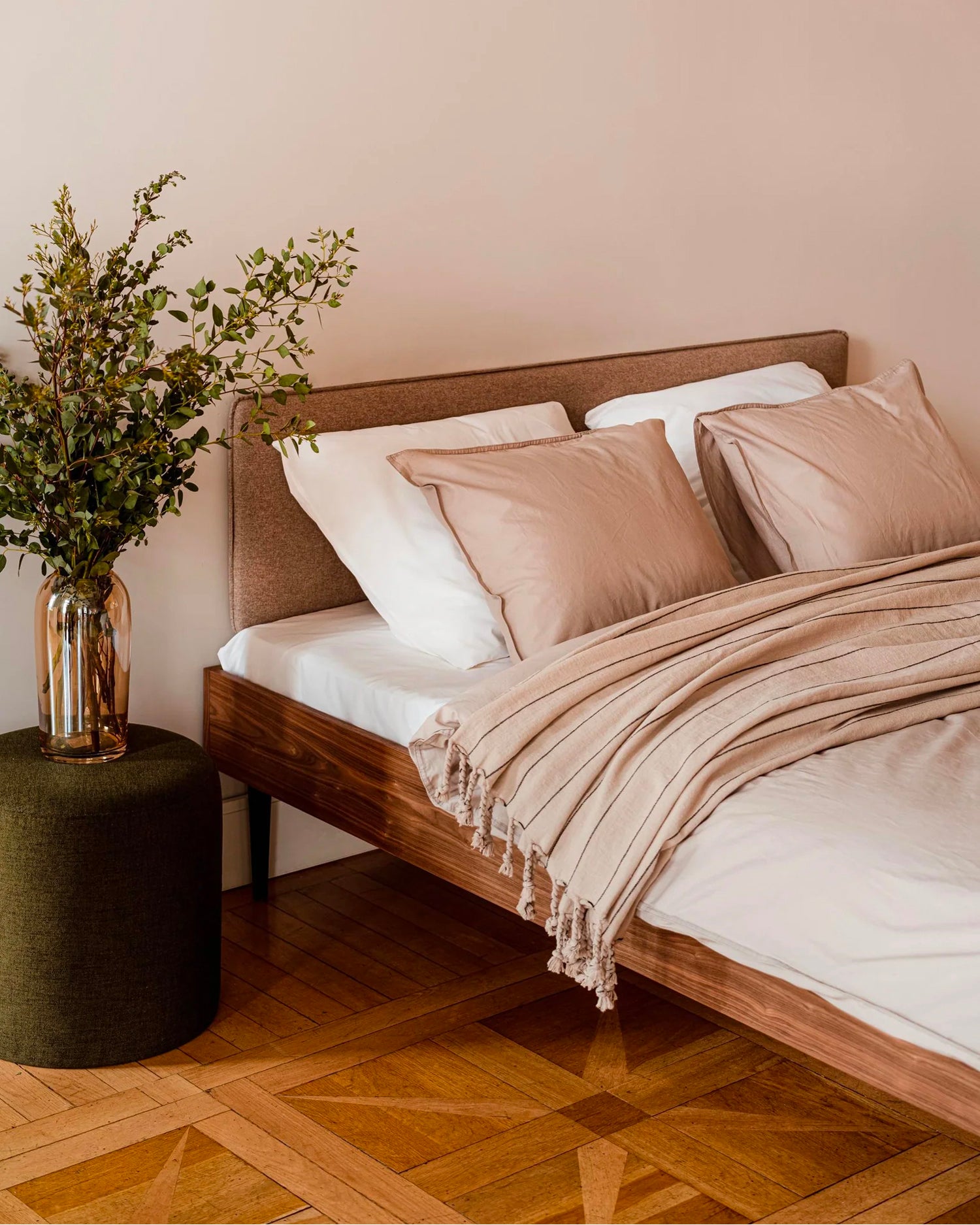 Pouf alto imbottito Folk, vari colori