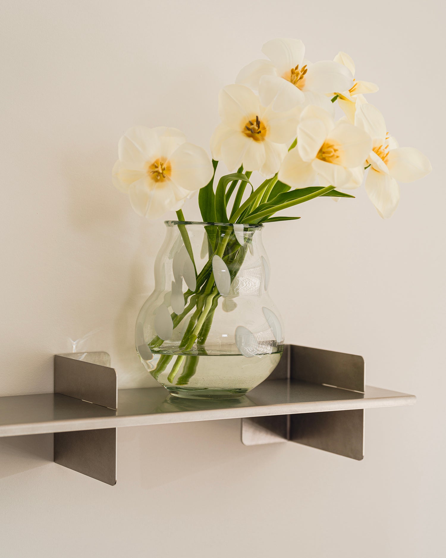 Vaso in vetro soffiato realizzato a mano Dam, bianco