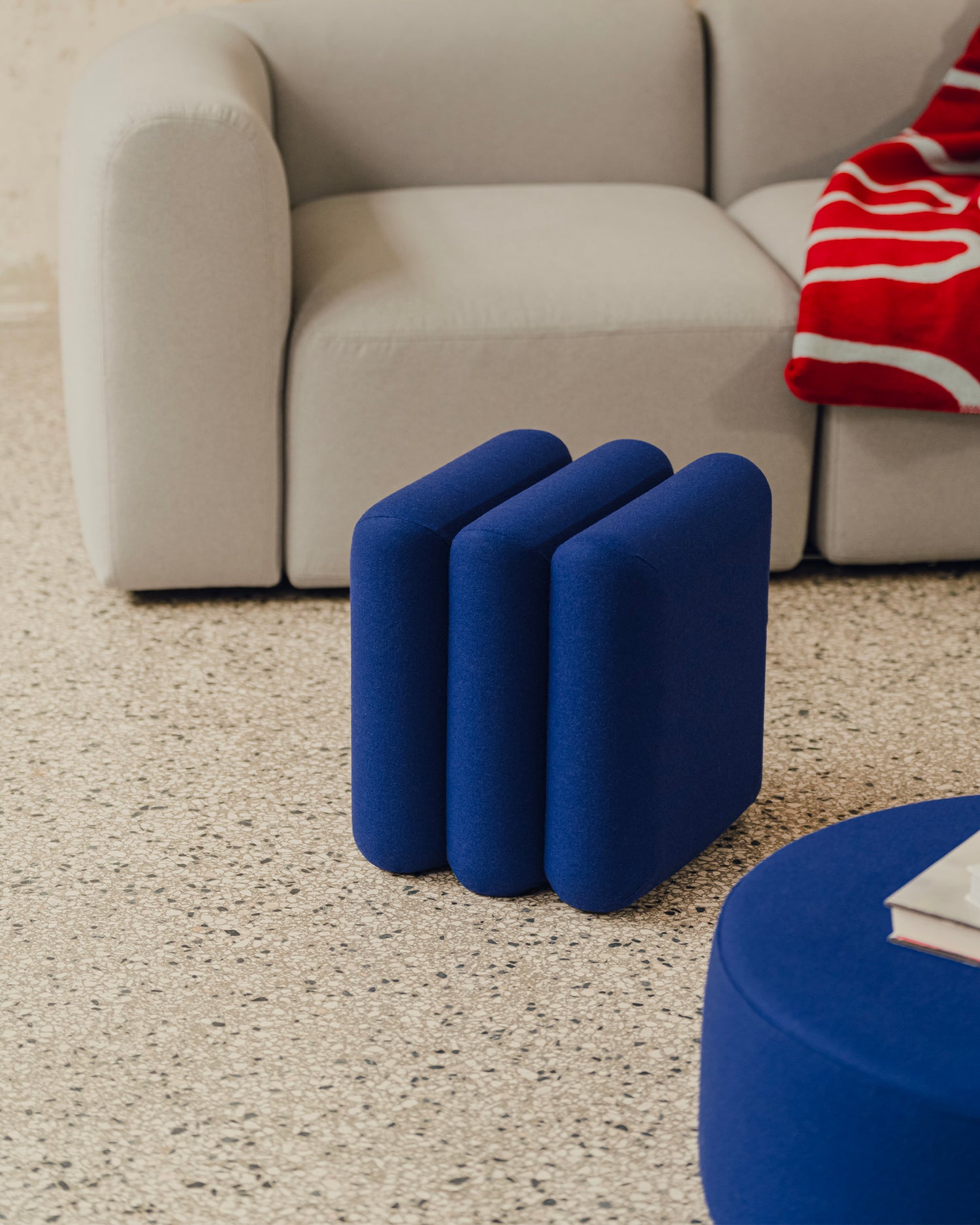 Pouf imbottito Radd, blu
