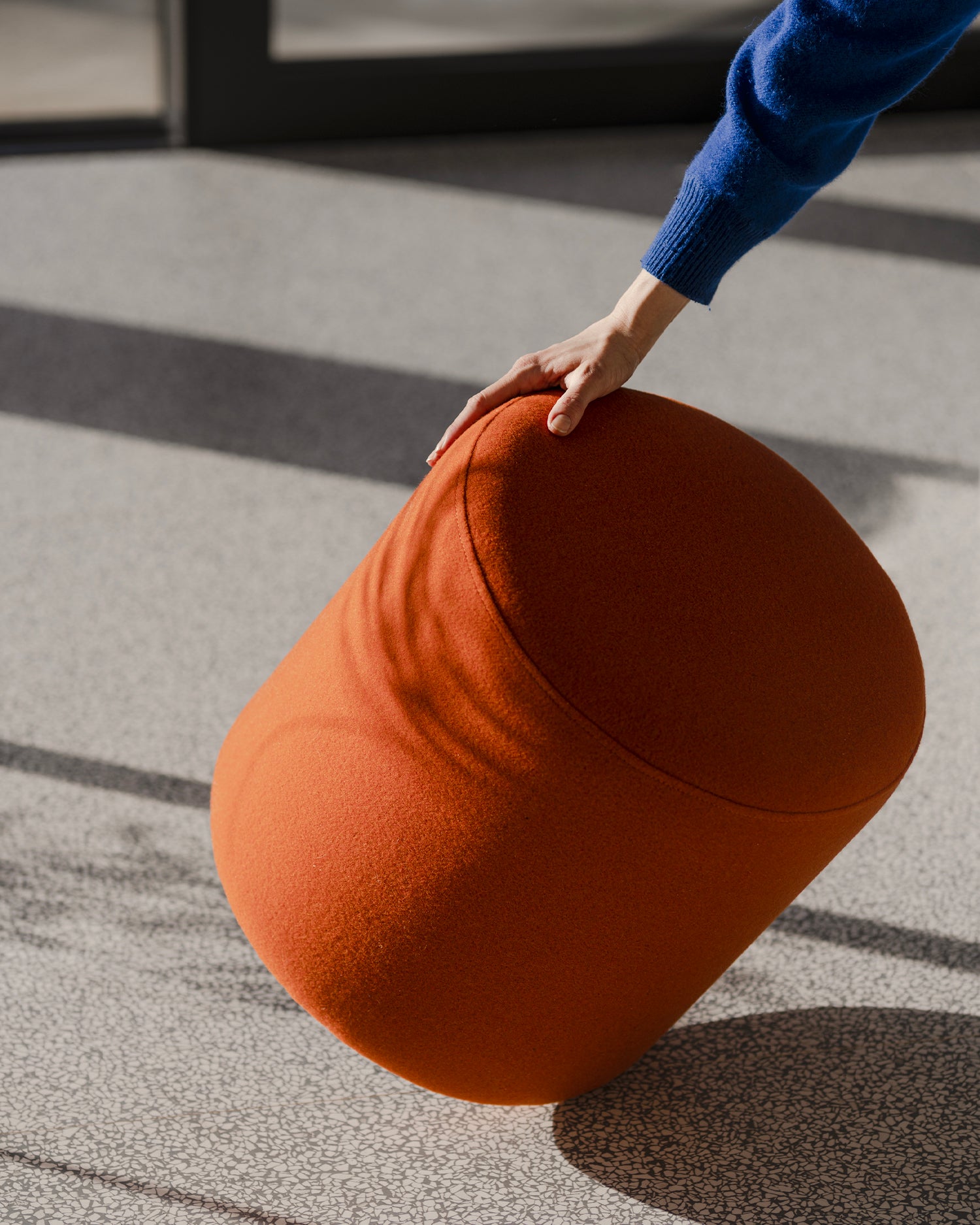 Pouf alto imbottito Folk, vari colori