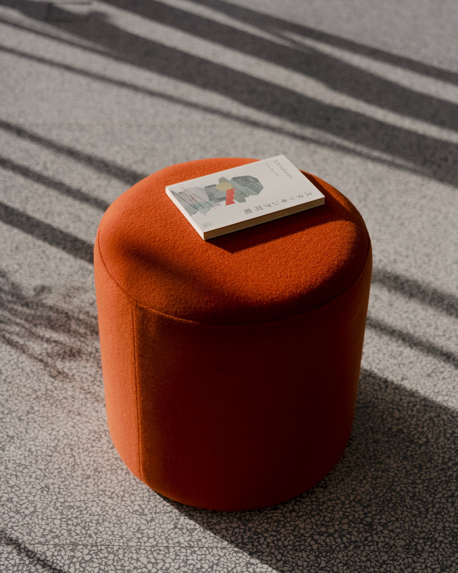 Pouf alto imbottito Folk, vari colori