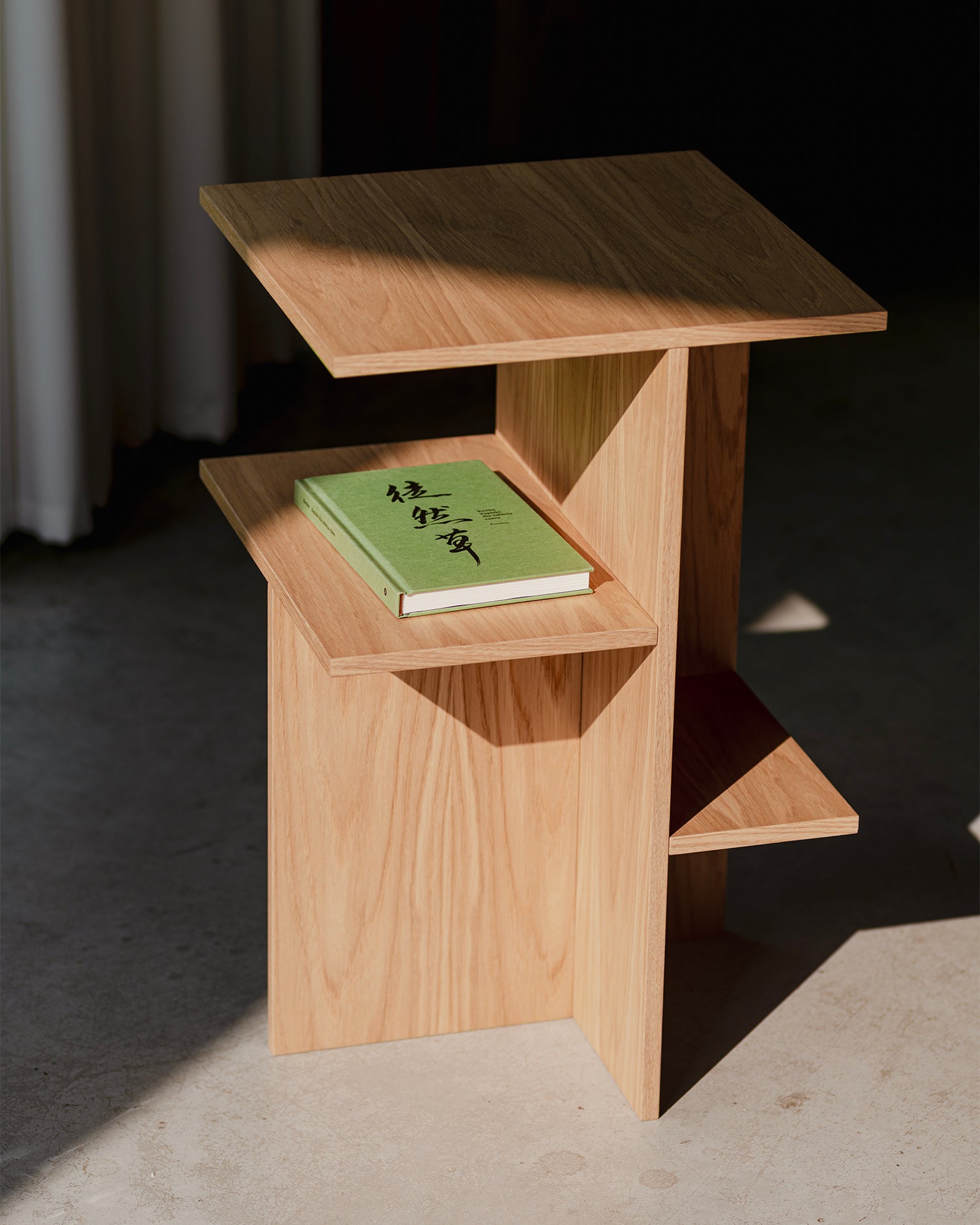 Tavolino in legno Atik