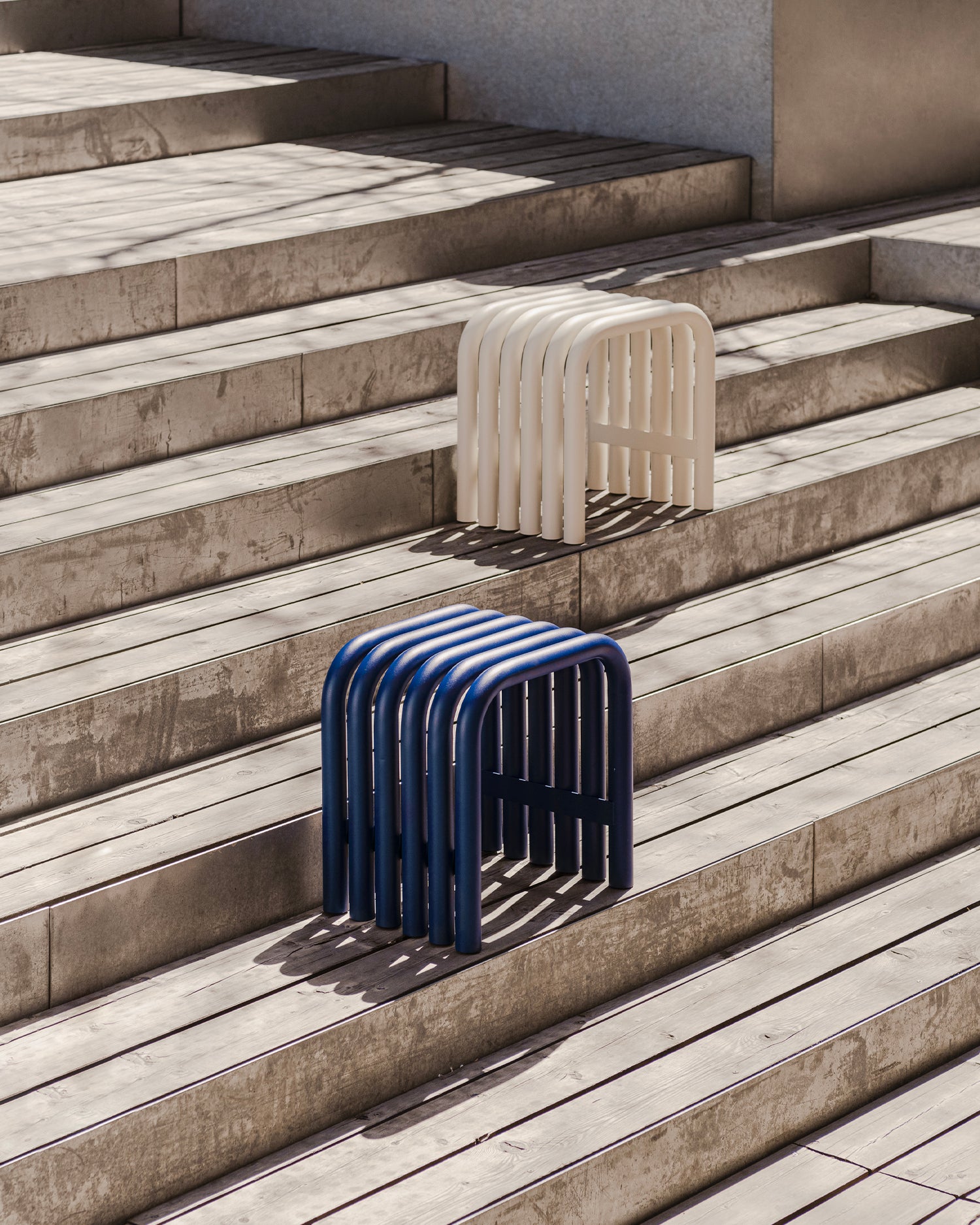 Sgabello in acciaio Nook, blu