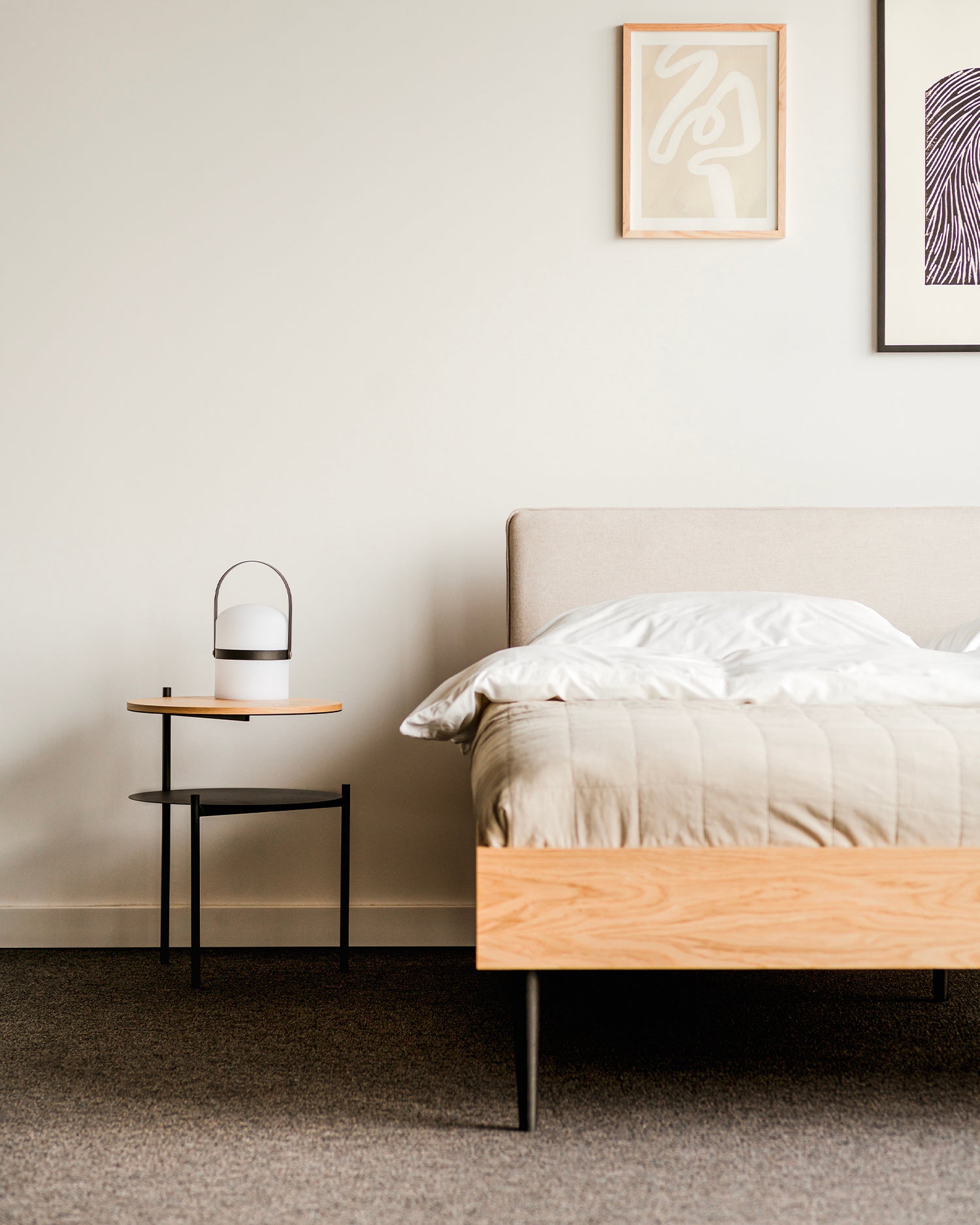 Tavolino rotondo con gambe in acciaio Tu