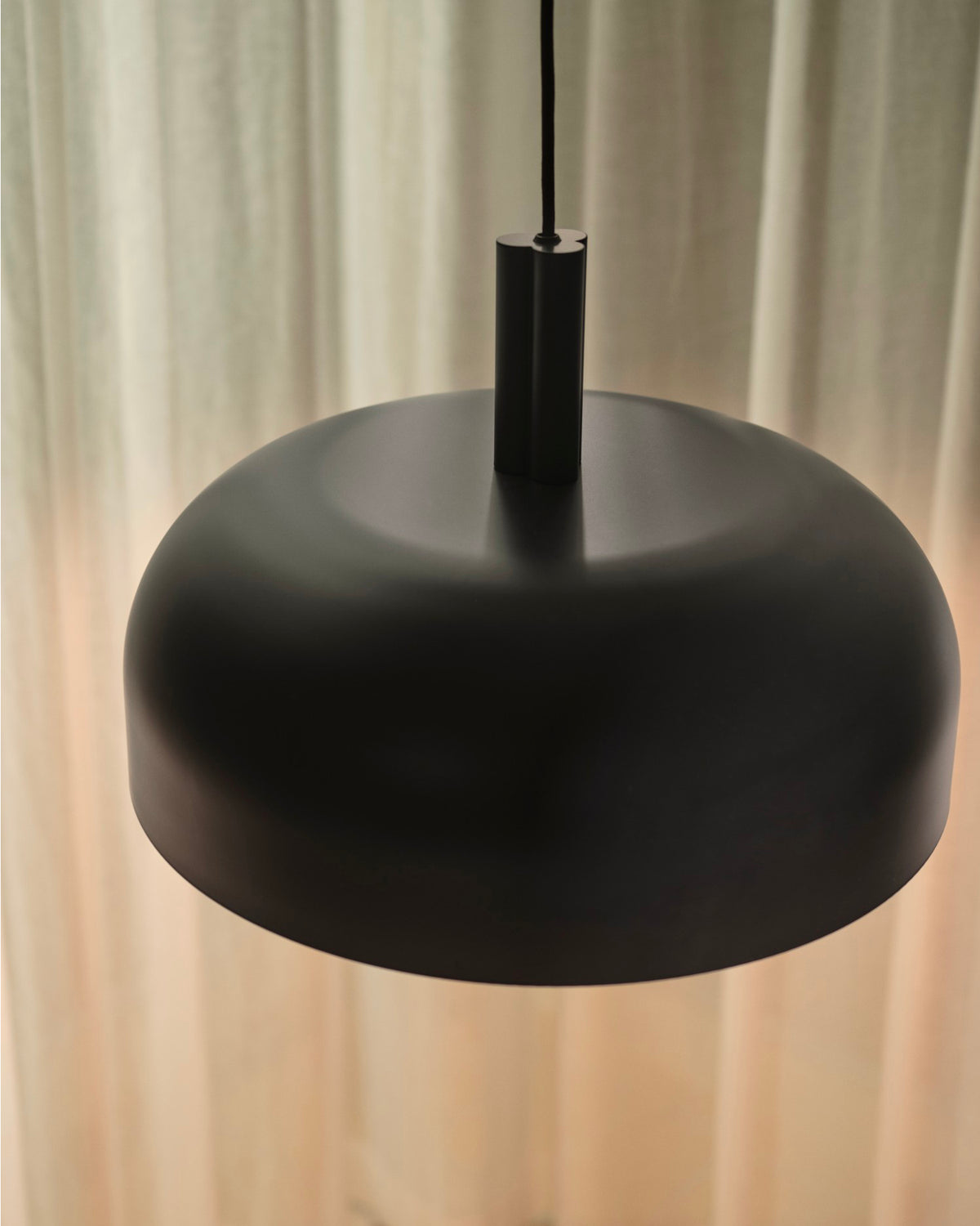 Lampada a sospensione in metallo Sandro