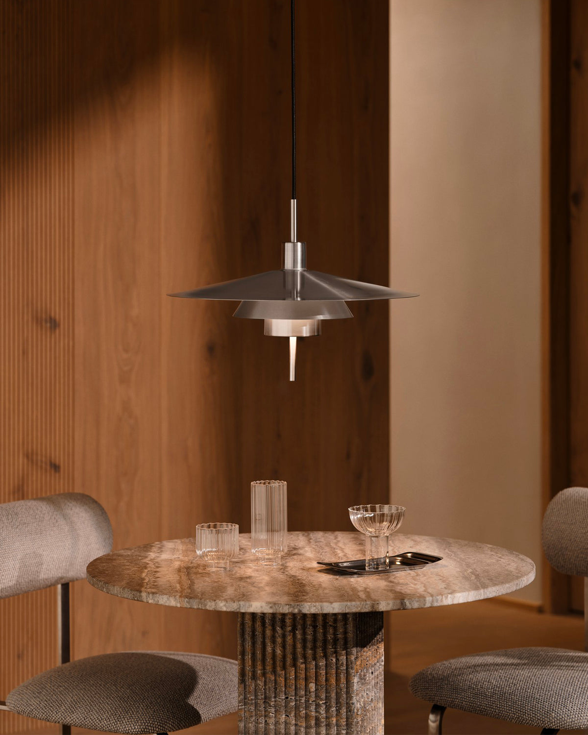 Lampada a sospensione in metallo Latika