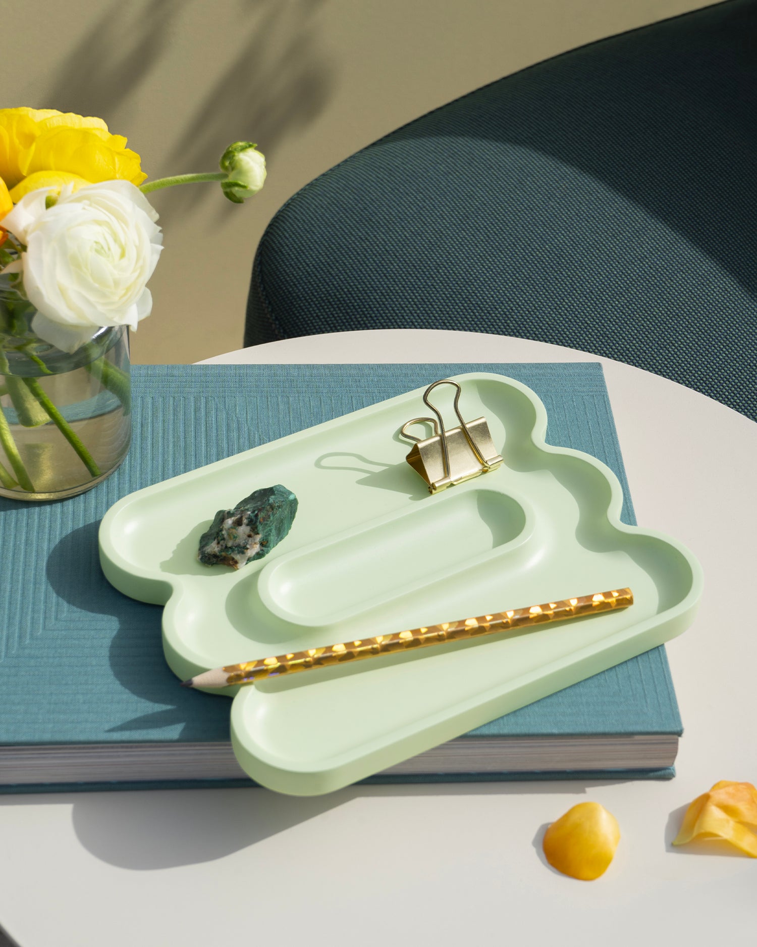 Portaoggetti in resina Templo Wave