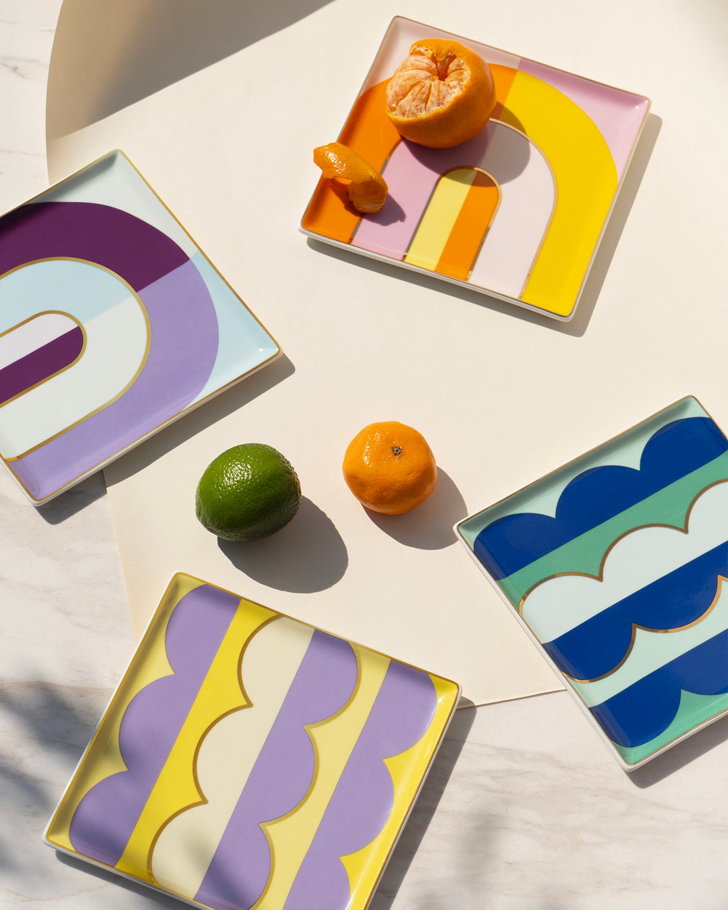 Vassoio decorativo in ceramica Riviera Wave