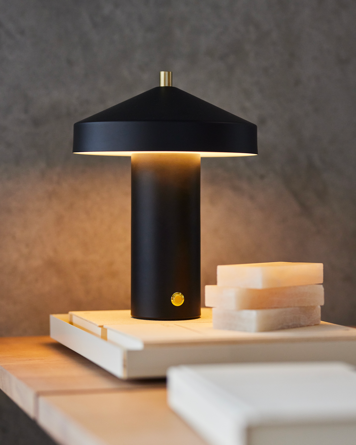 Lampada portatile Hatto, nera