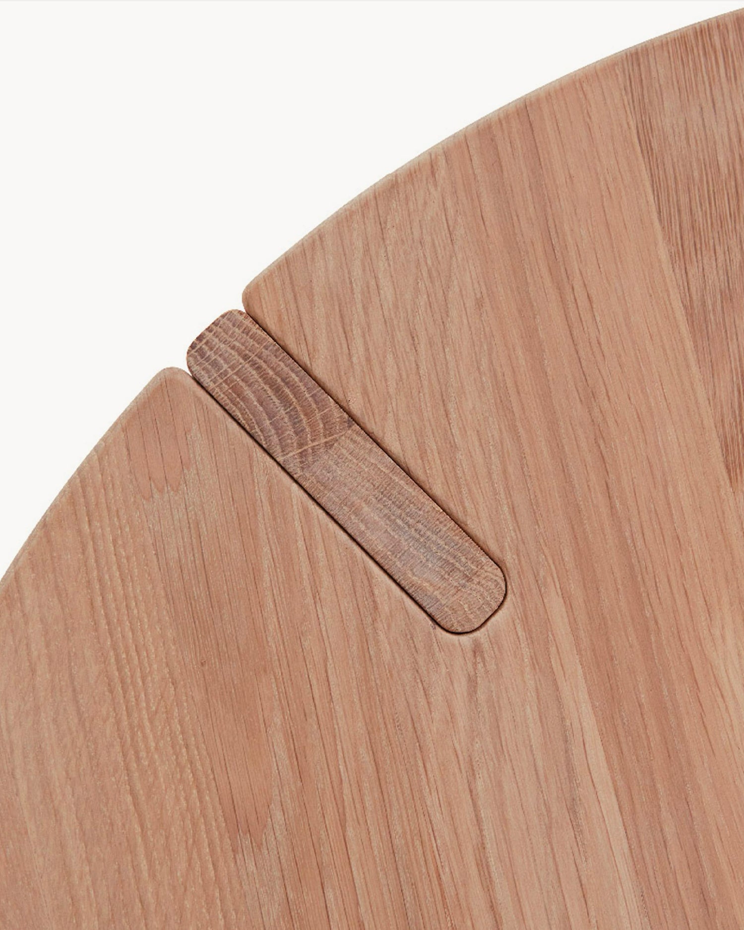 Tavolino da salotto rotondo in legno di rovere Oy