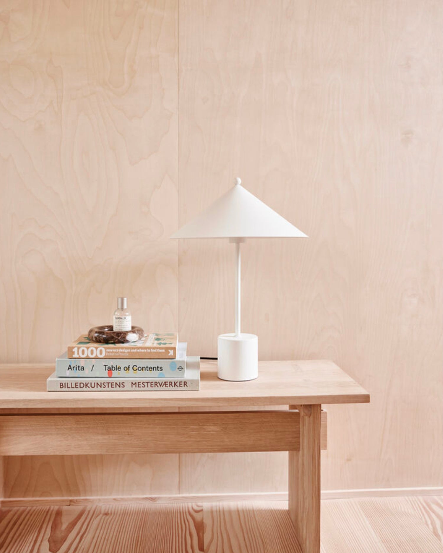 Lampada da tavolo in metallo Kasa