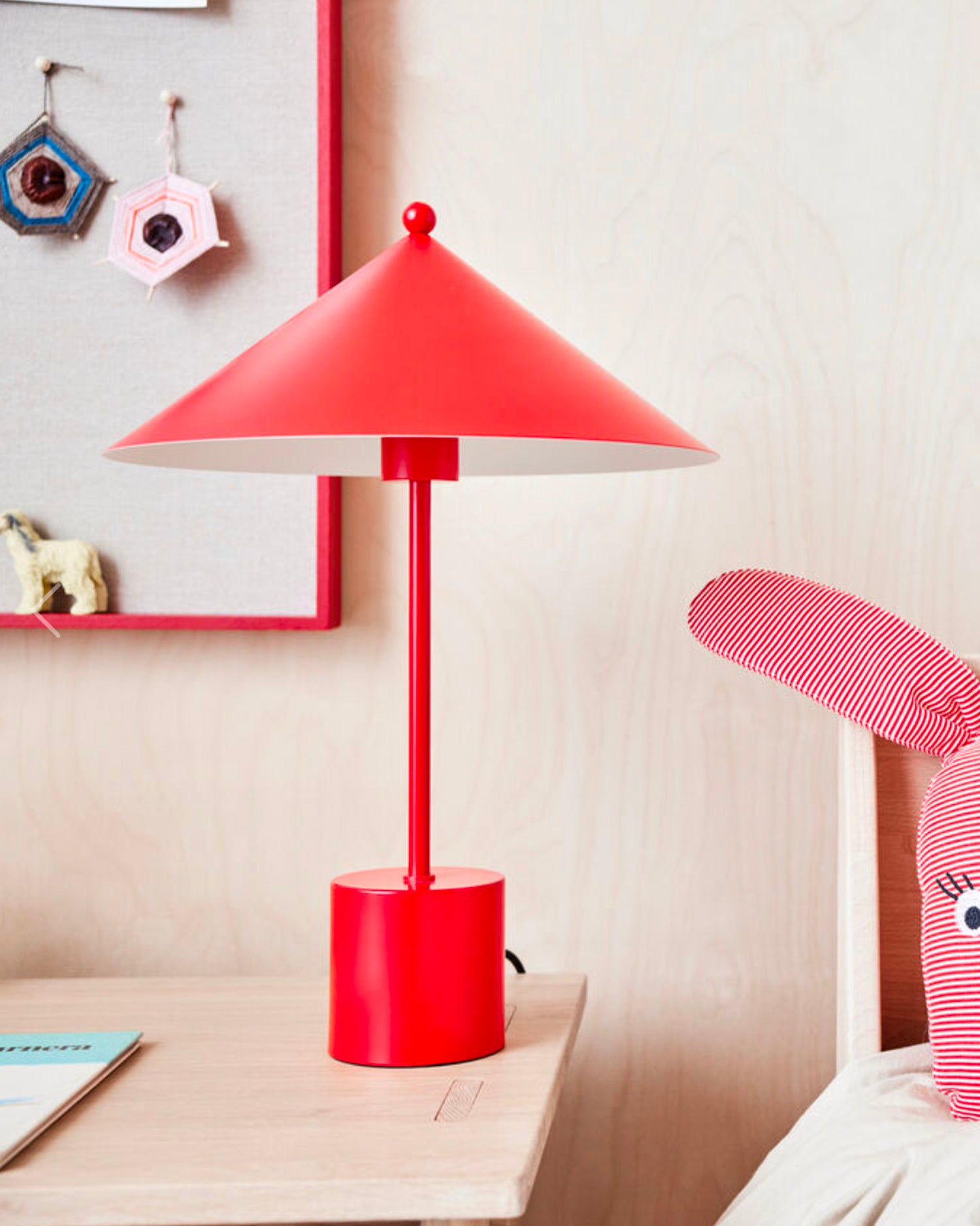 Lampada da tavolo in metallo Kasa