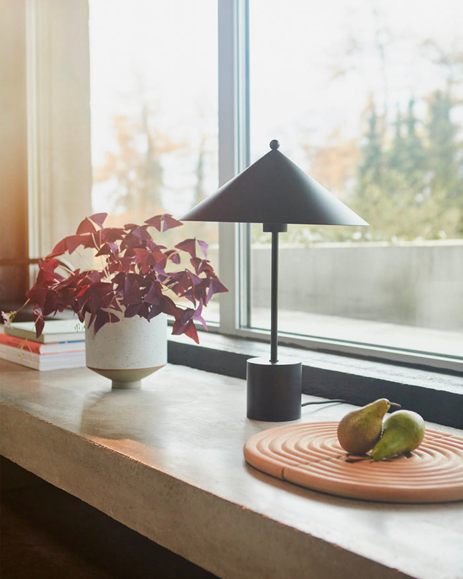 Lampada da tavolo in metallo Kasa