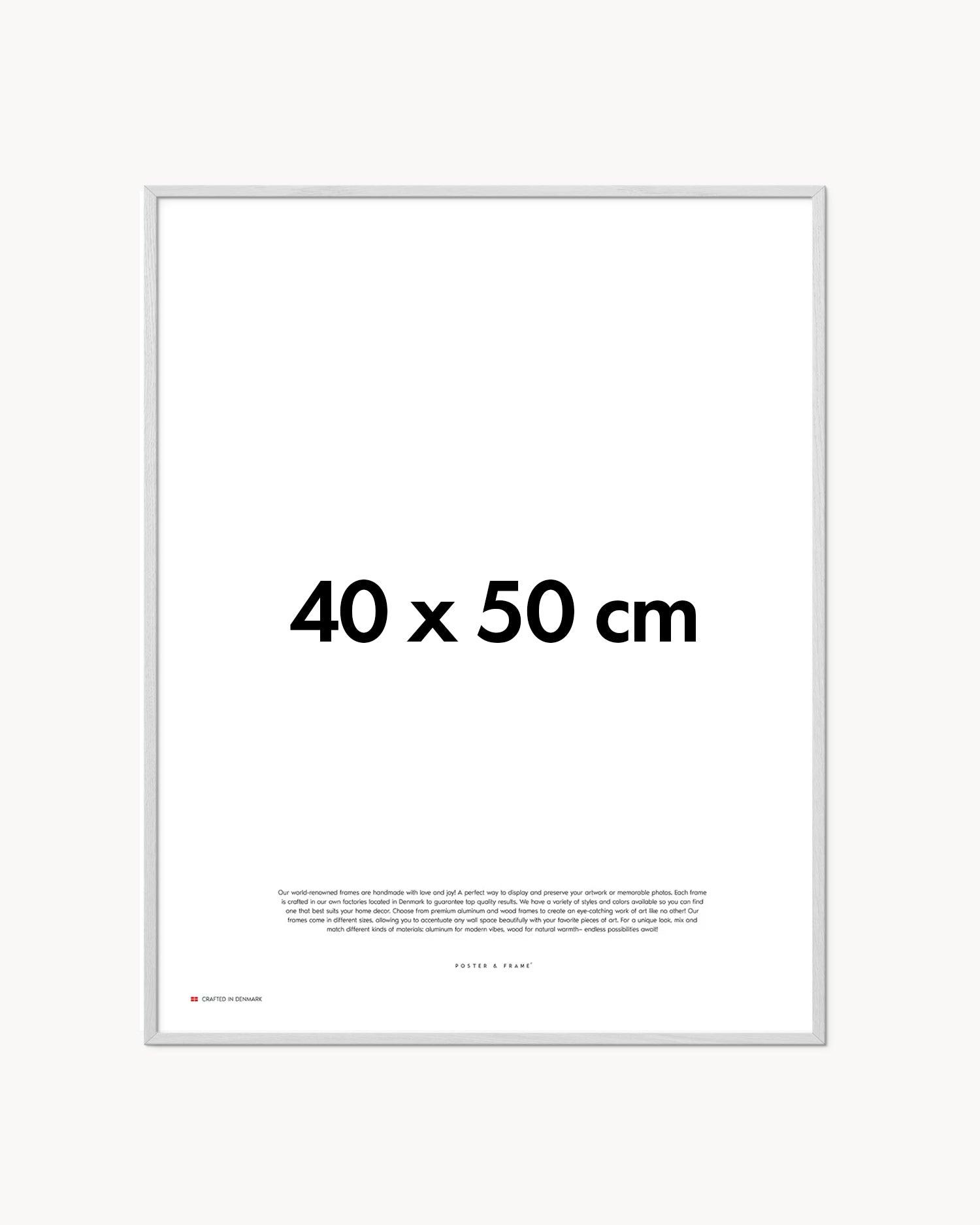 Cornice fatta a mano in legno bianco