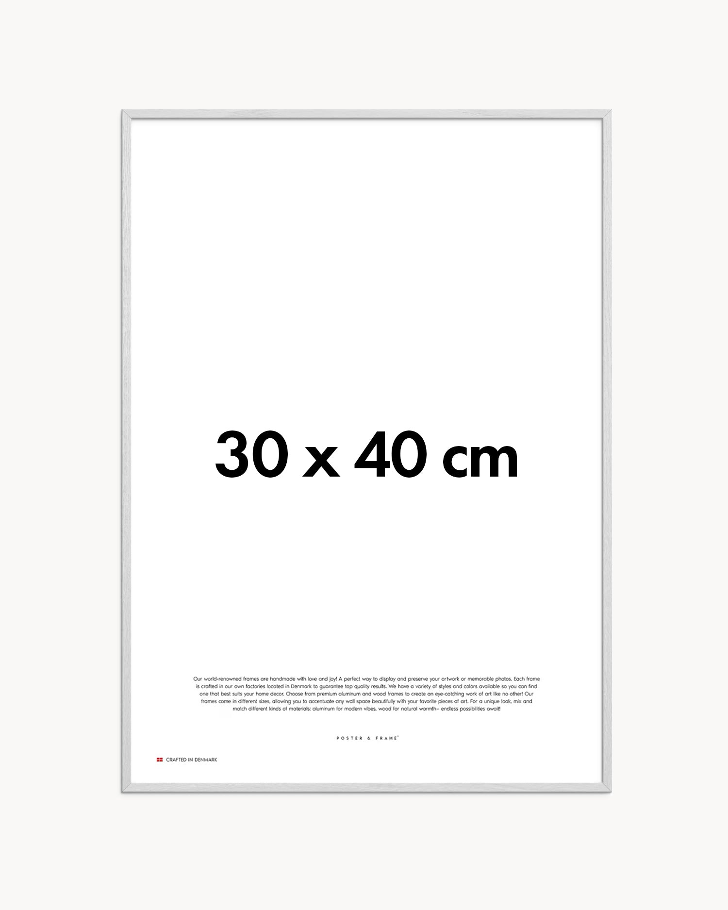 Cornice fatta a mano in legno bianco