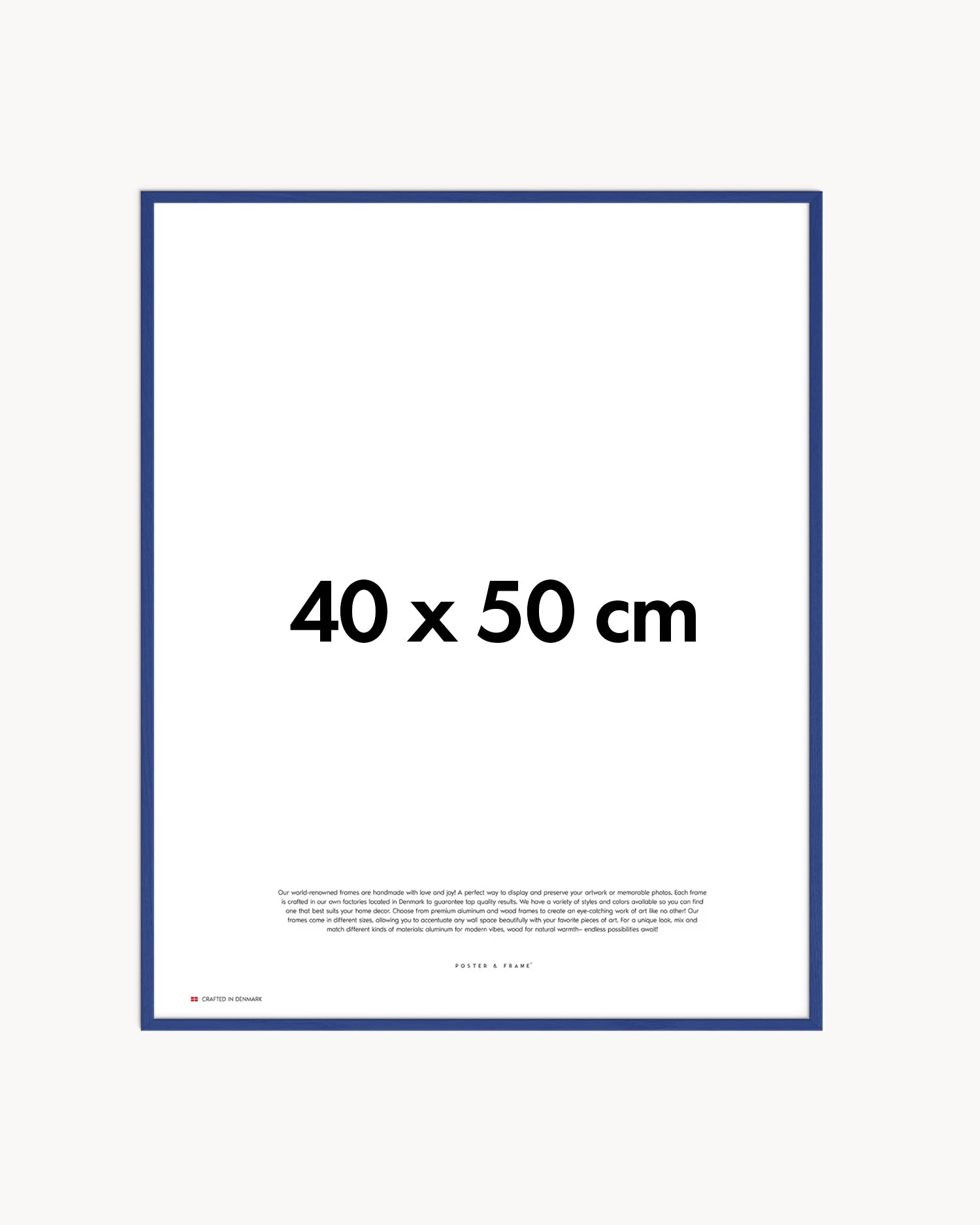 Cornice fatta a mano in legno blu