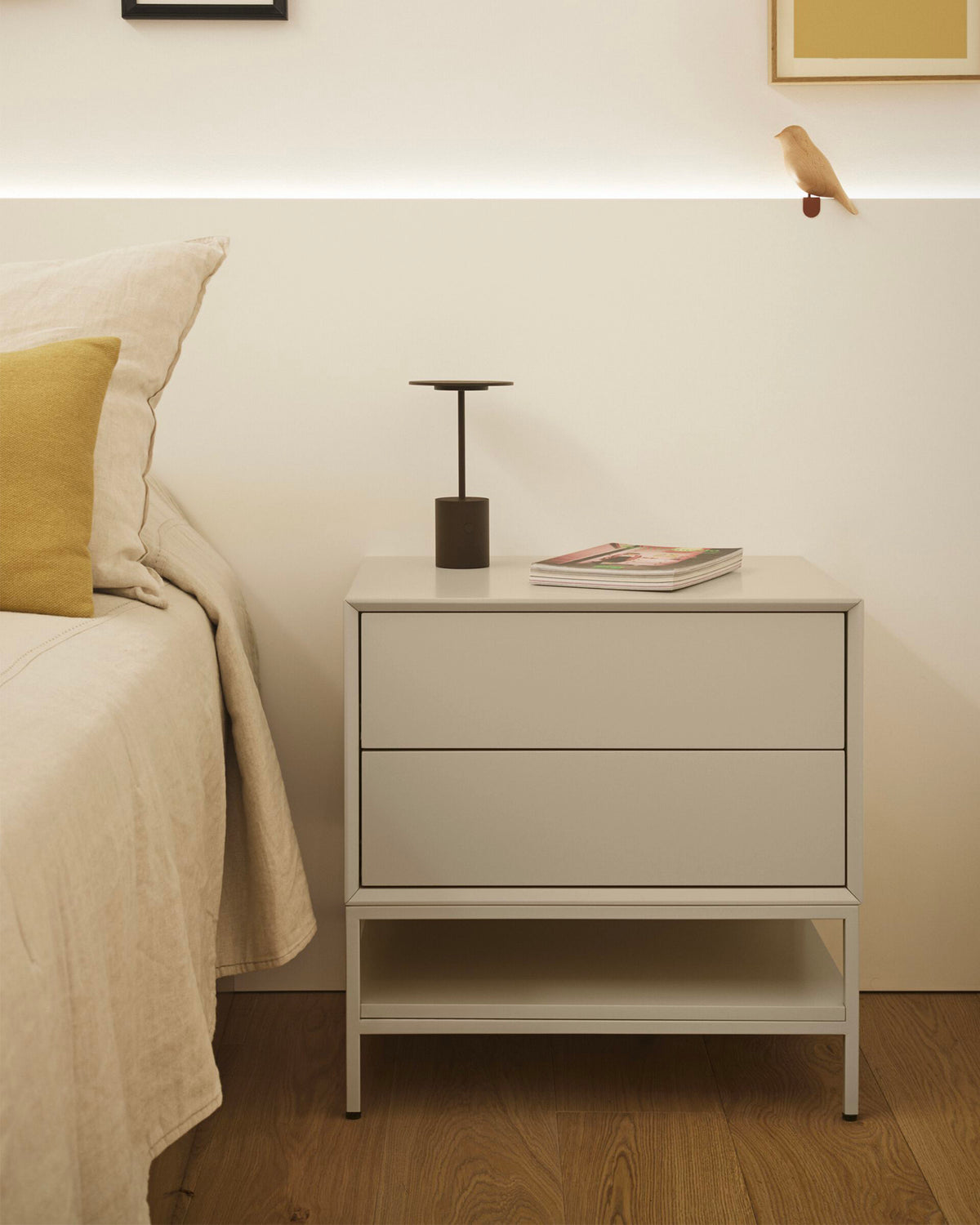 Comodino laccato Platt
