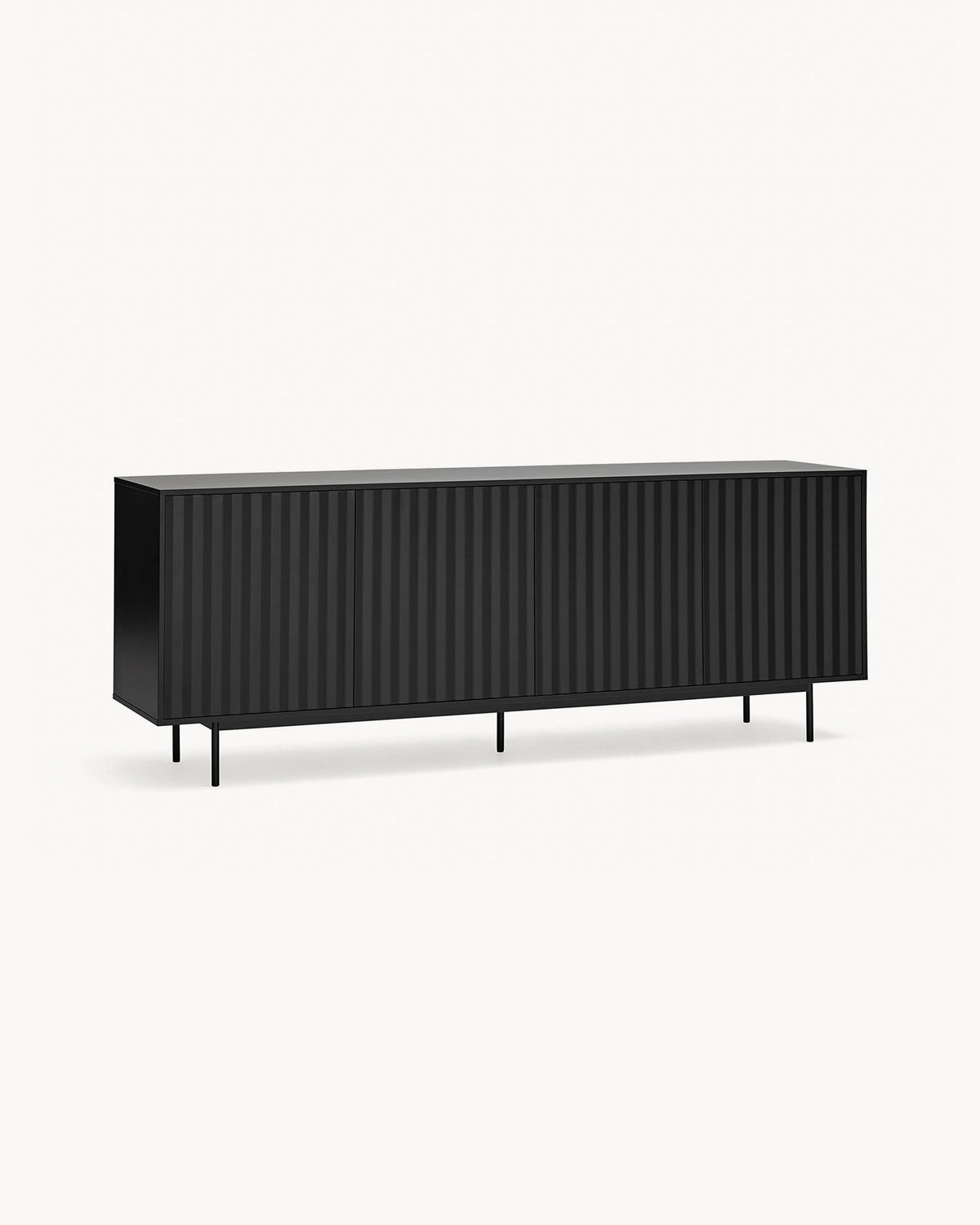 Credenza grande con frontali a rilievo Sierra