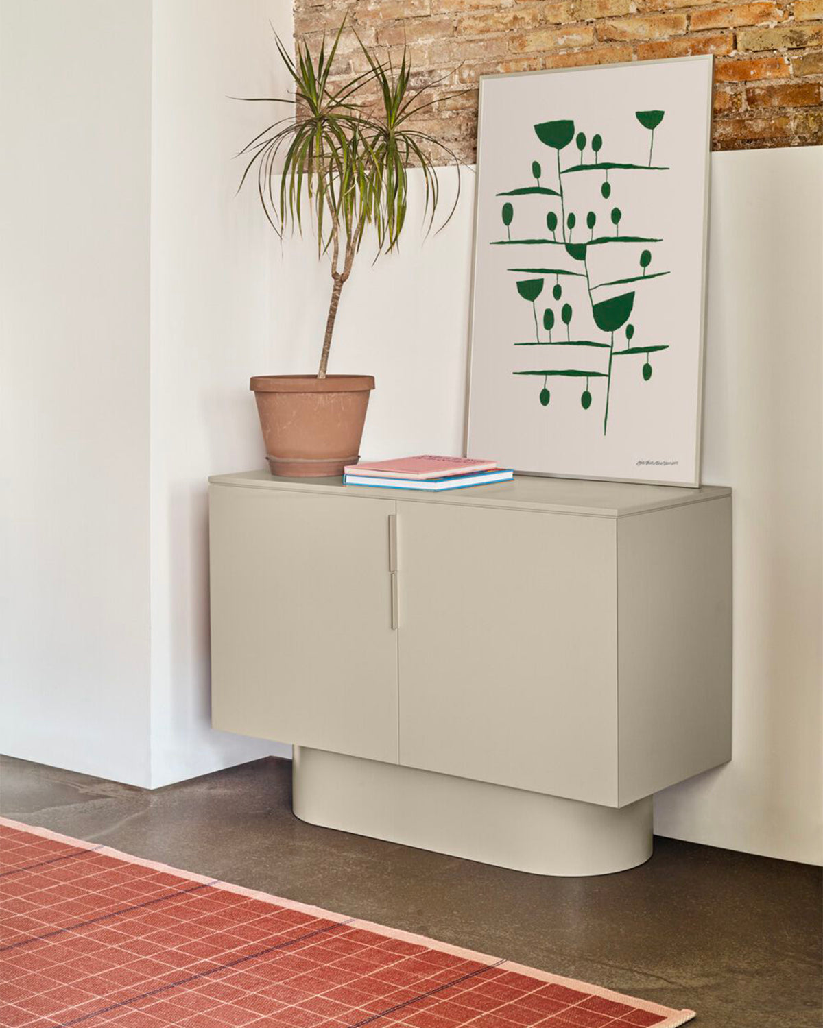 Credenza piccola laccata Totem