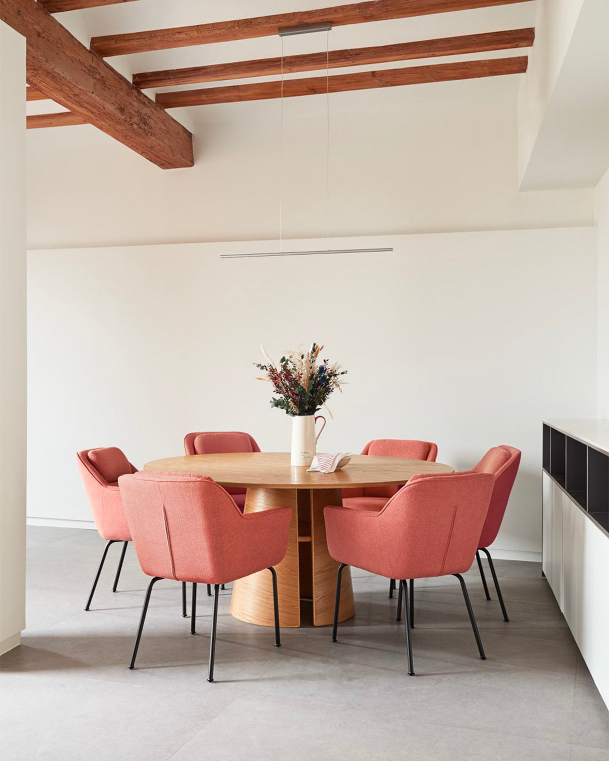 Tavolo da pranzo rotondo in legno curvato Cep