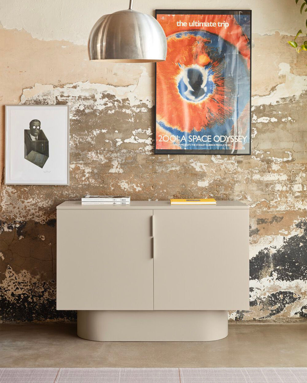 Credenza piccola laccata Totem