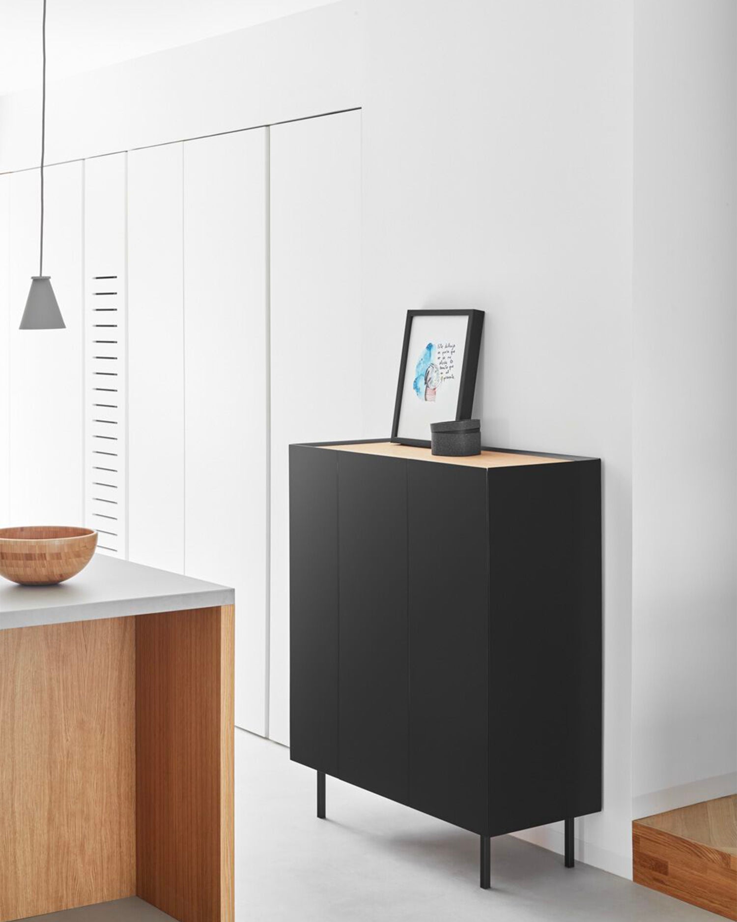 Credenza alta con piano in rovere Arista