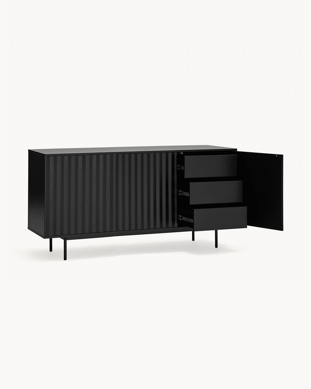 Credenza con frontali a rilievo Sierra