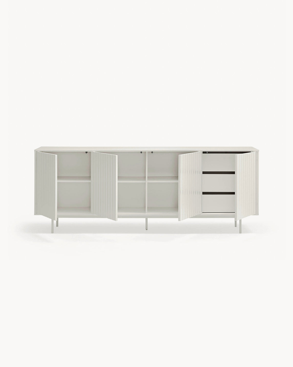 Credenza grande con frontali a rilievo Sierra