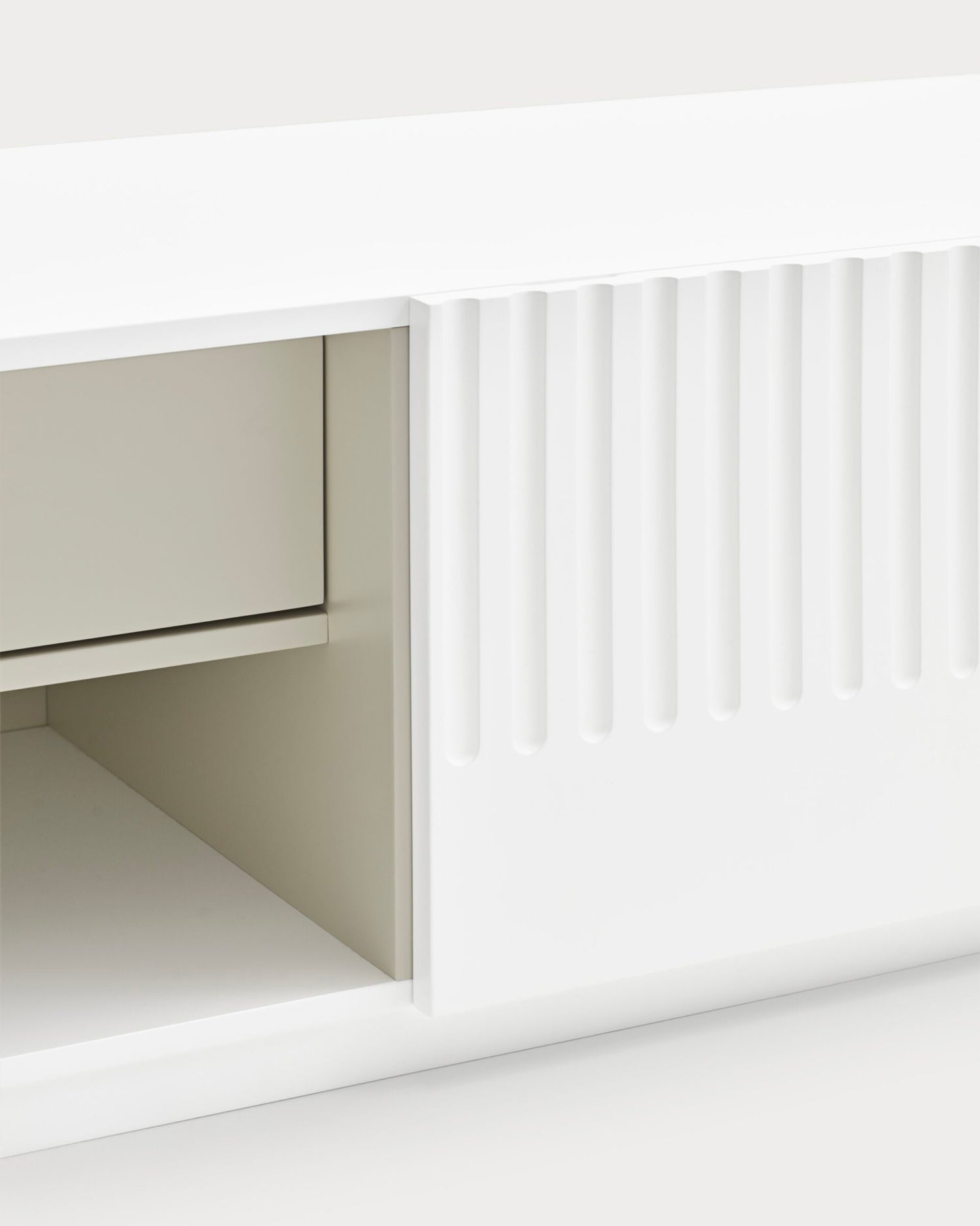 Mobile TV con ante scanalate Doric - Mdf