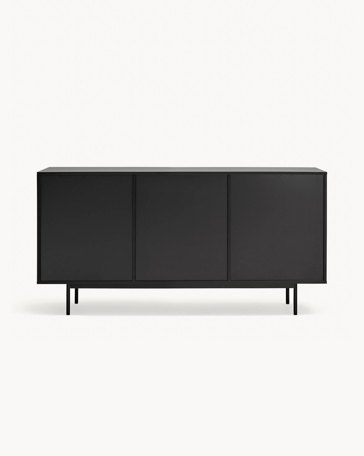 Credenza con frontali a rilievo Sierra