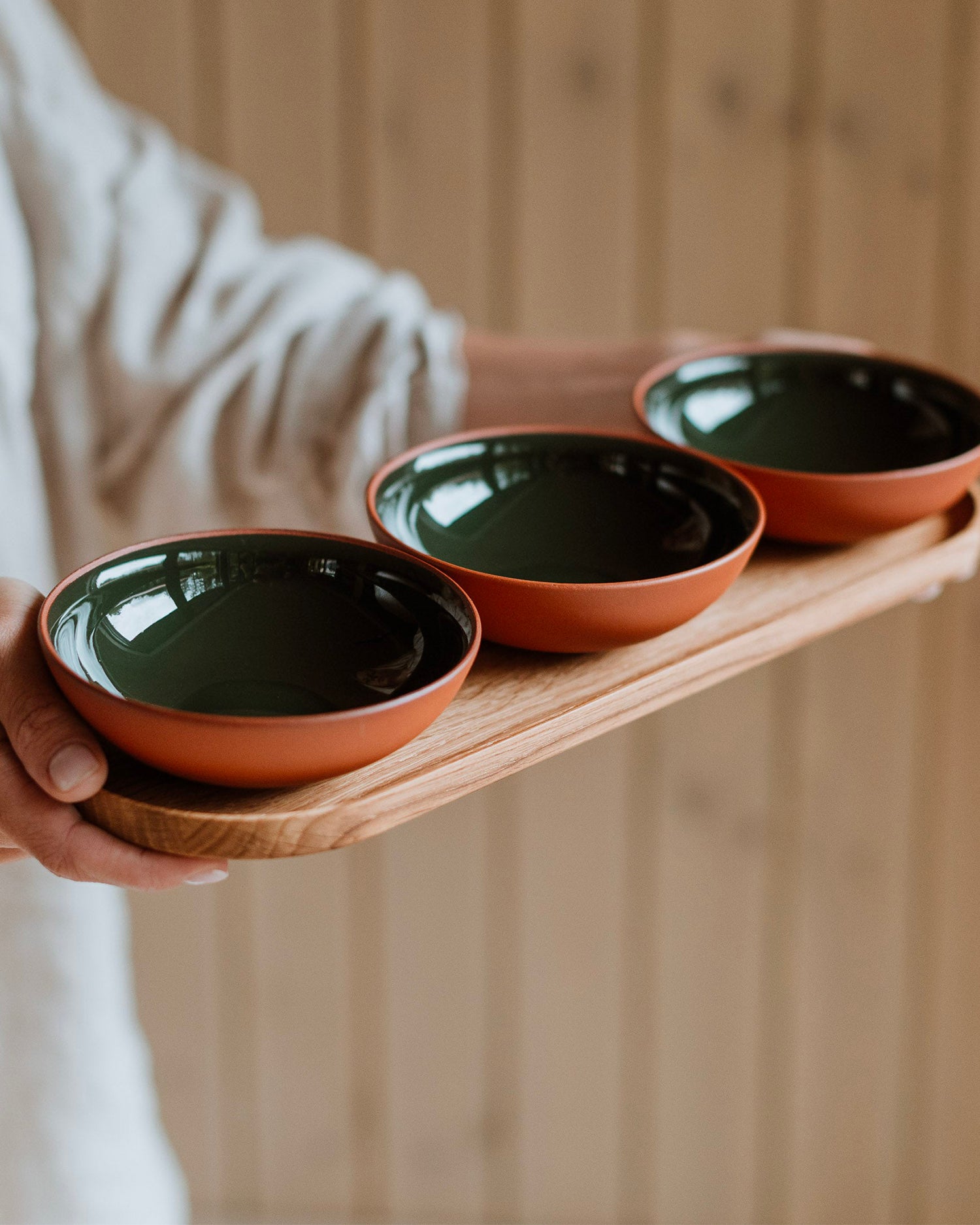 Set 3 bowl in terracotta con vassoio, verde bosco