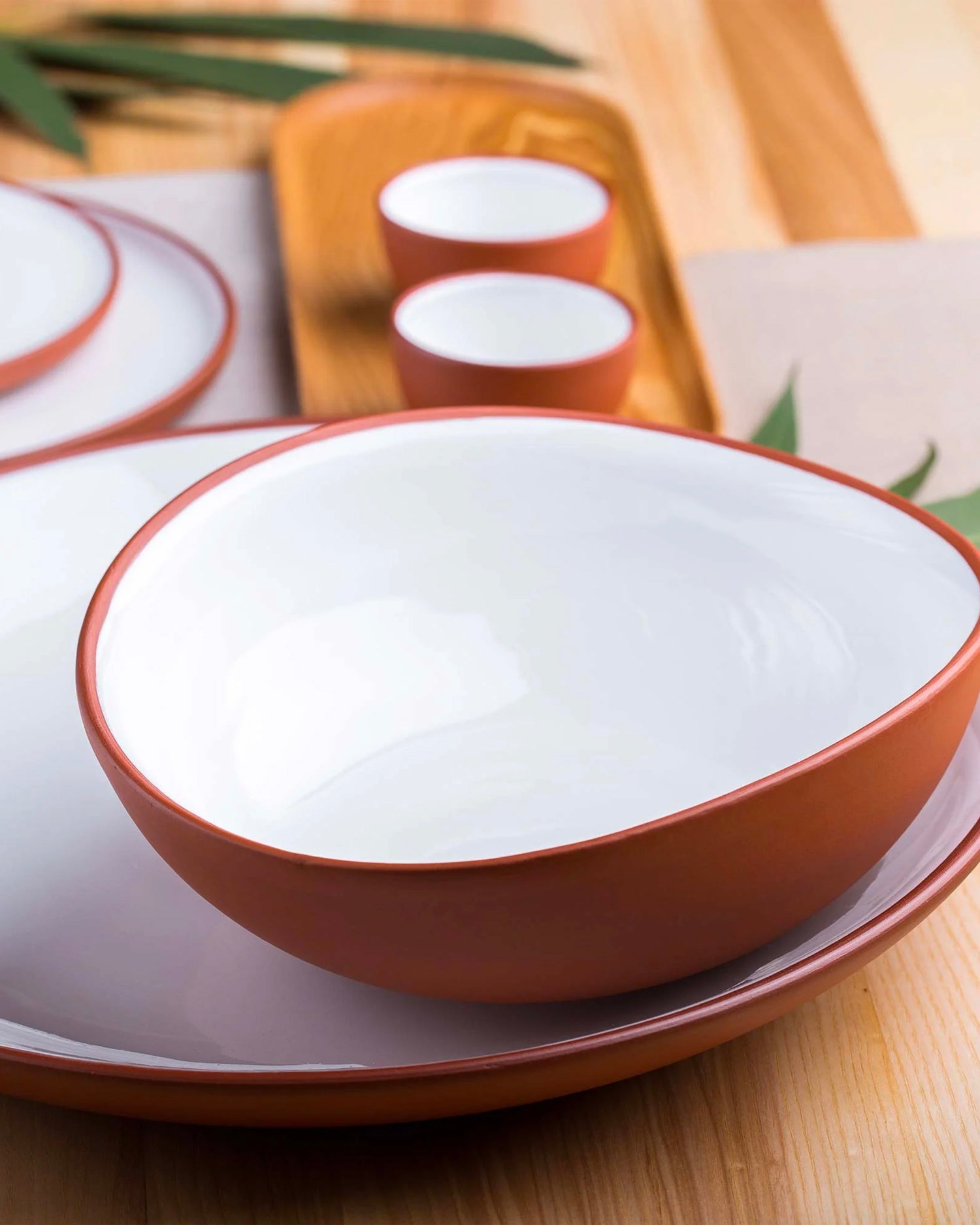 Set 2 bowl curve in terracotta Earth, bianco