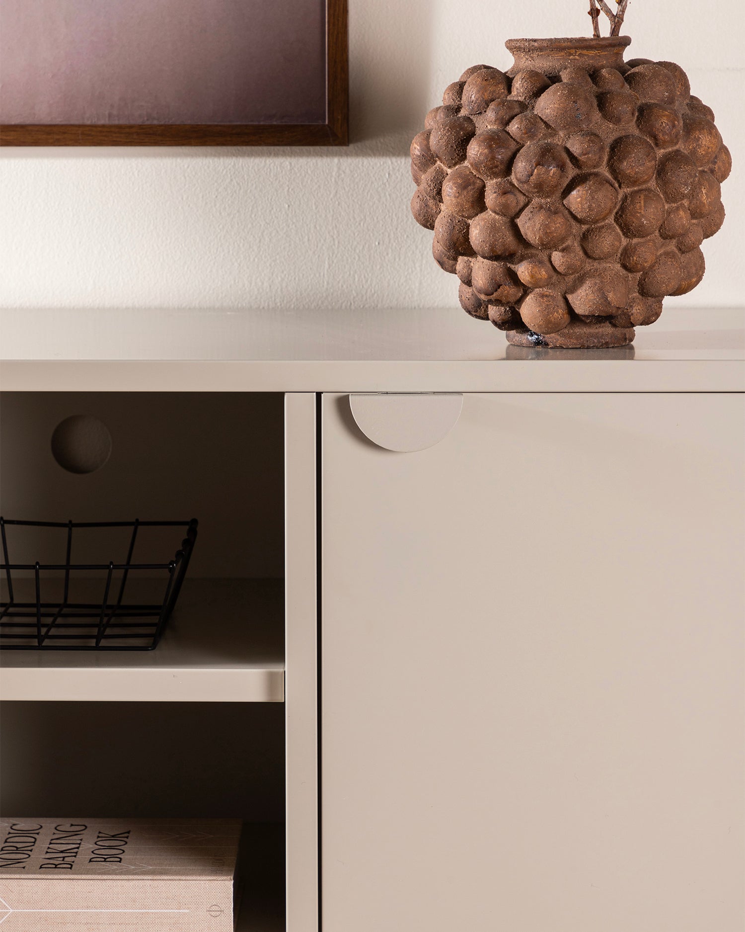 Mobile tv in metallo Piring