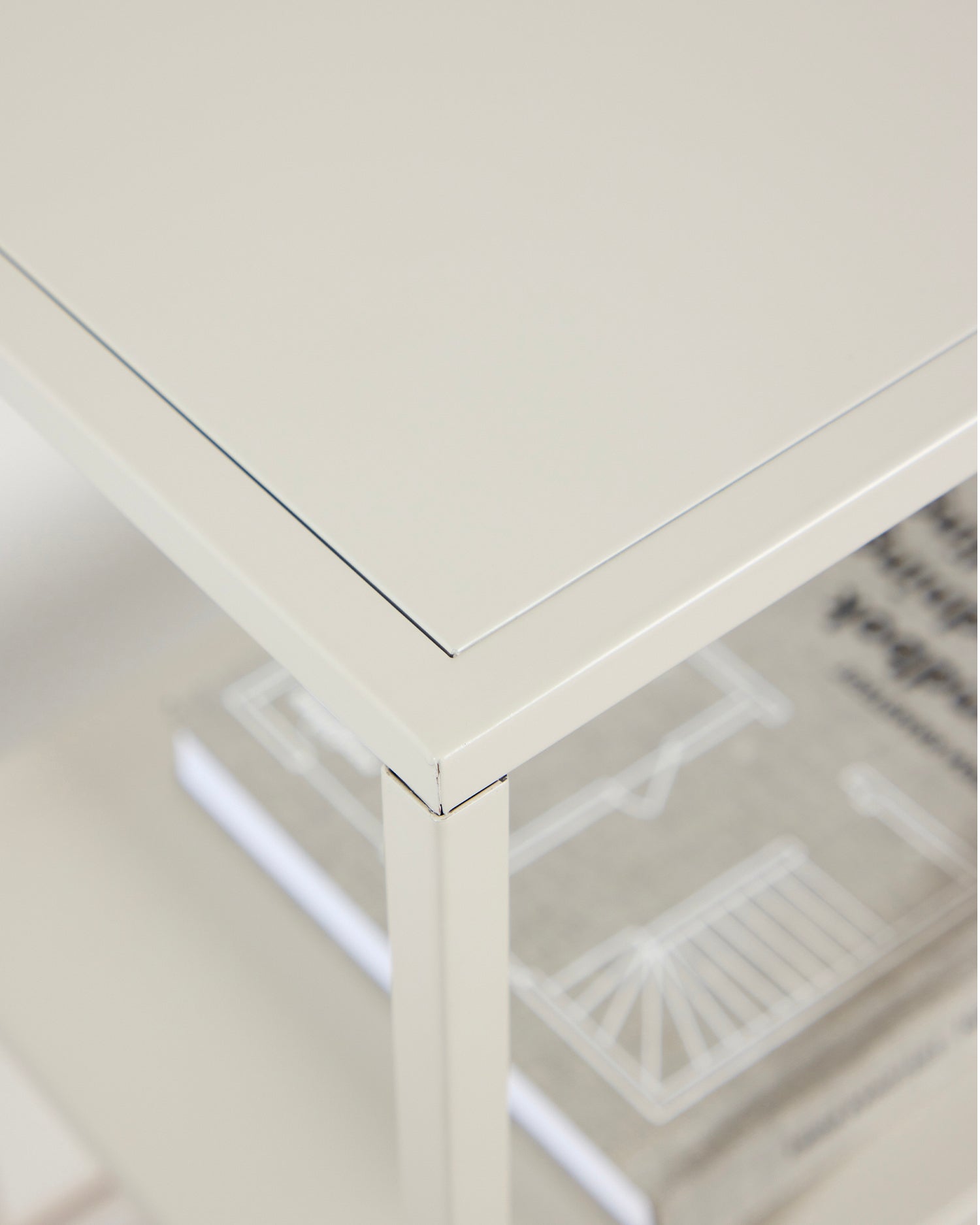 Scaffale basso in acciaio Staal