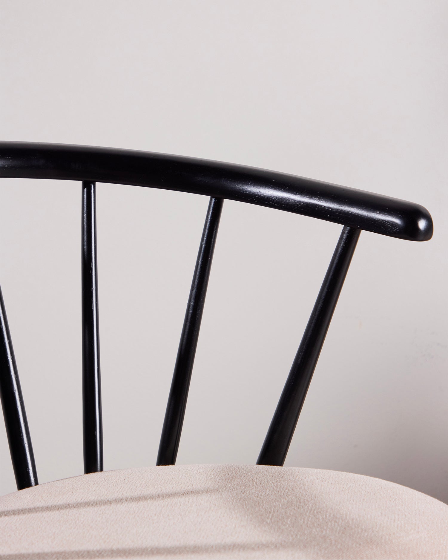 Set 2 sedie da pranzo in legno con cuscino Bobby