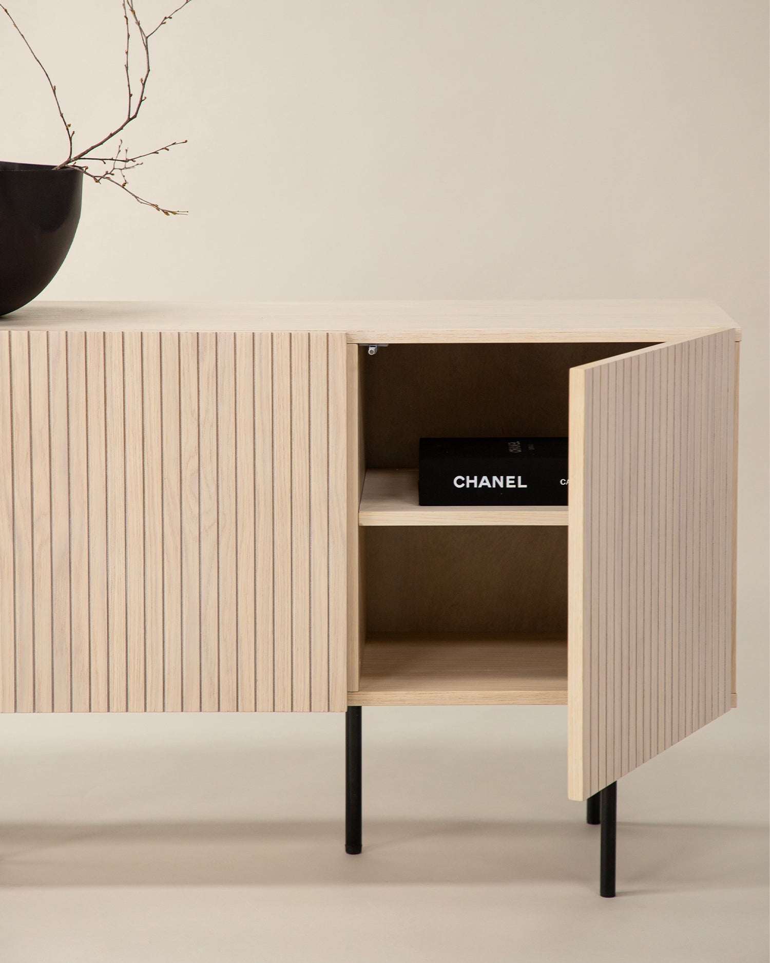 Credenza in legno Björkön naturale