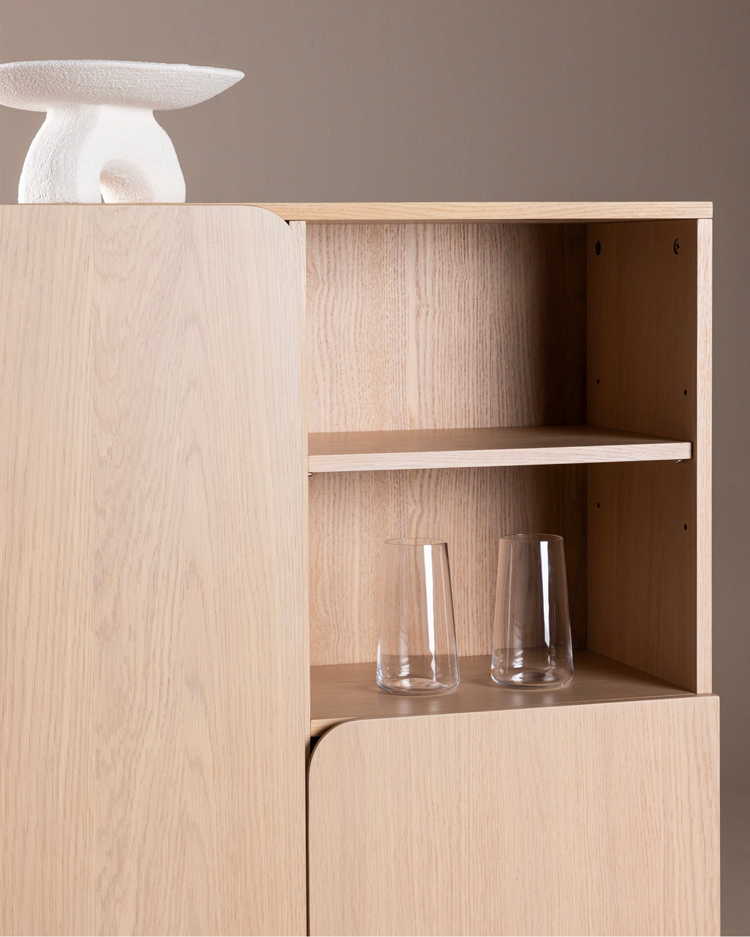 Credenza in legno Tyresö