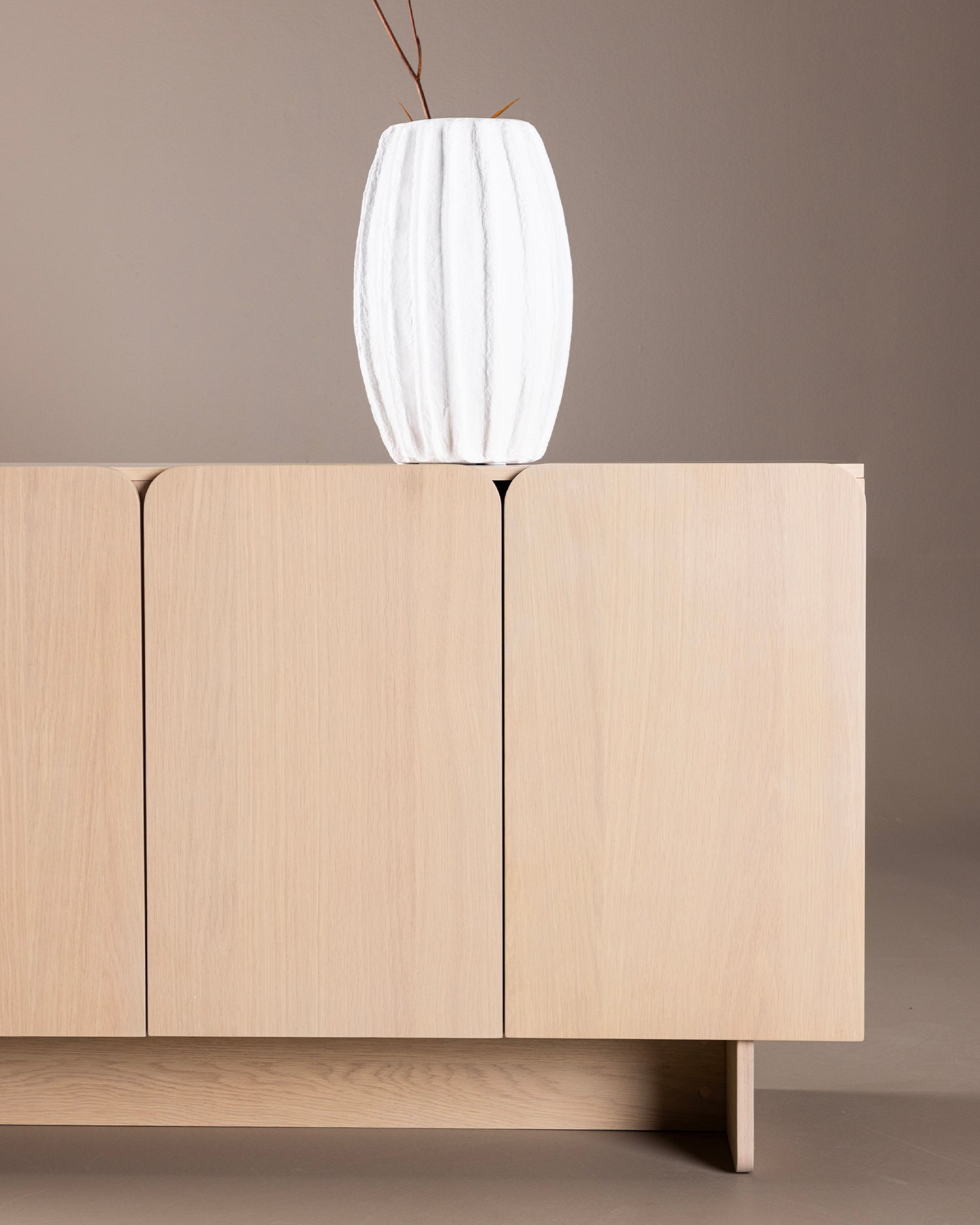 Credenza in legno Tyresö