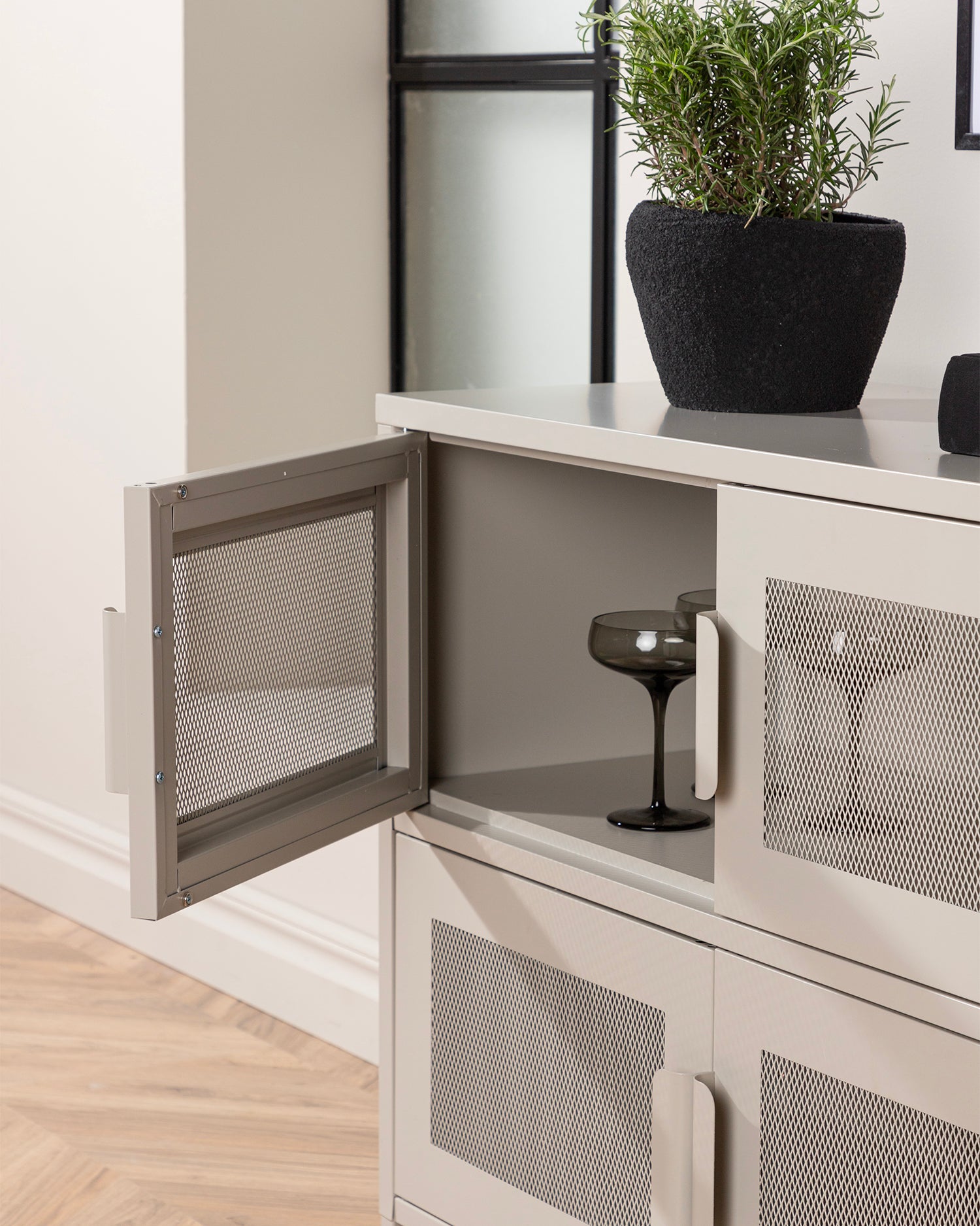 Credenza in metallo Nett