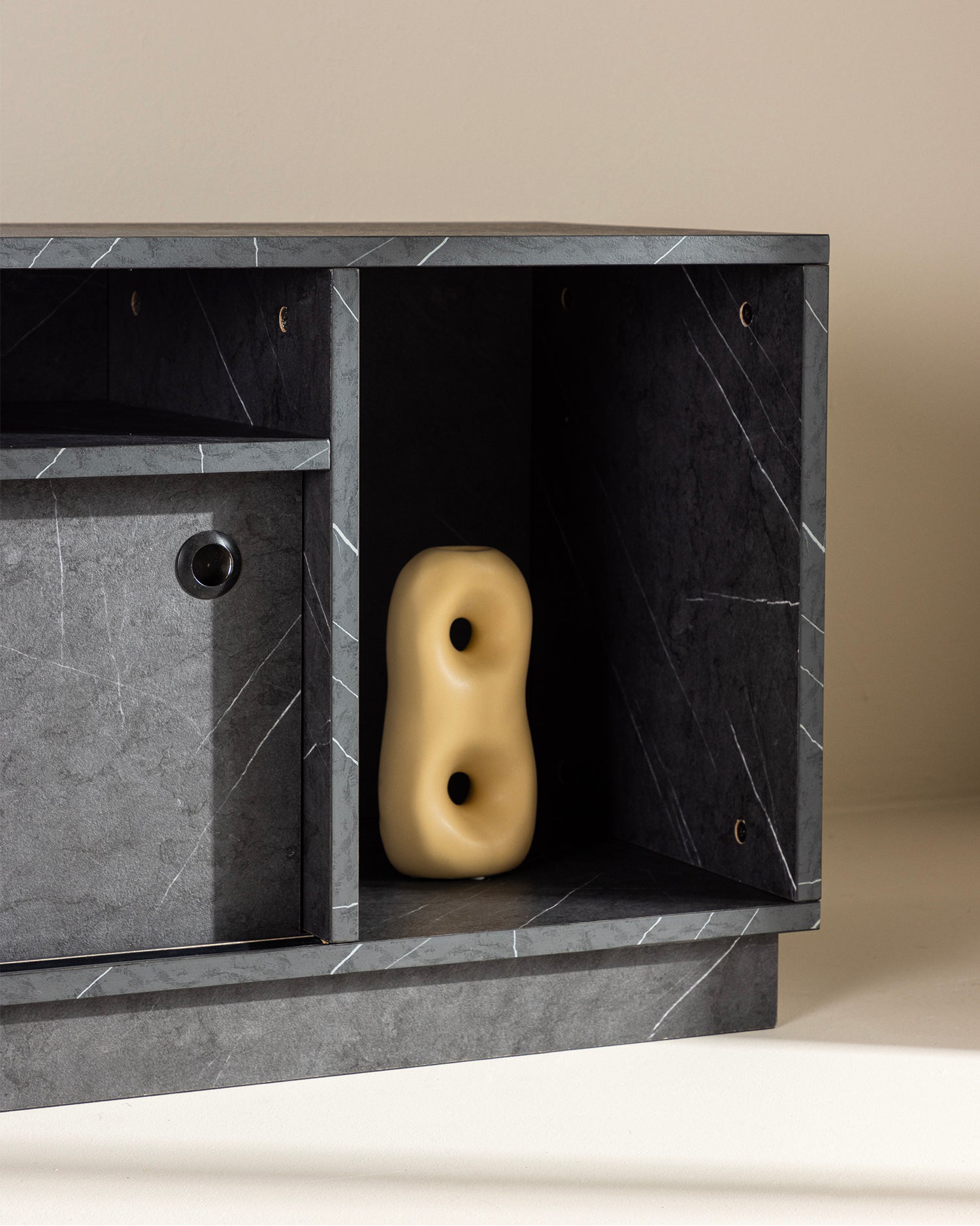 Mobile TV effetto marmo Girona