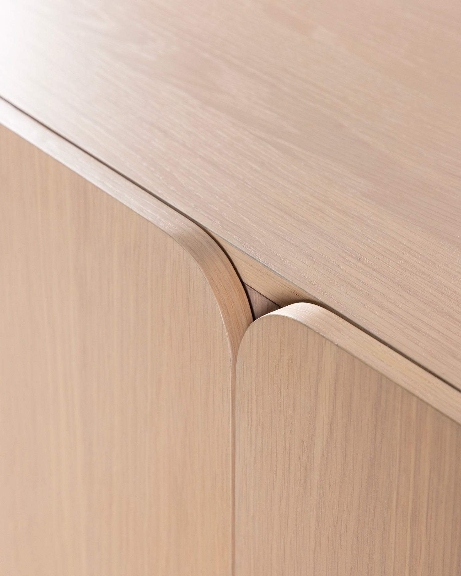 Credenza in legno Tyresö