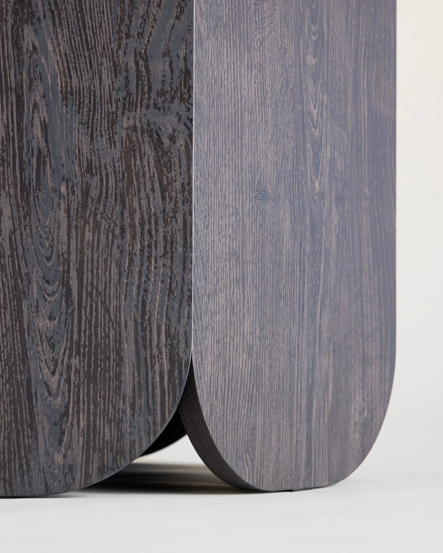 Tavolino rotondo da salotto in legno Tekla