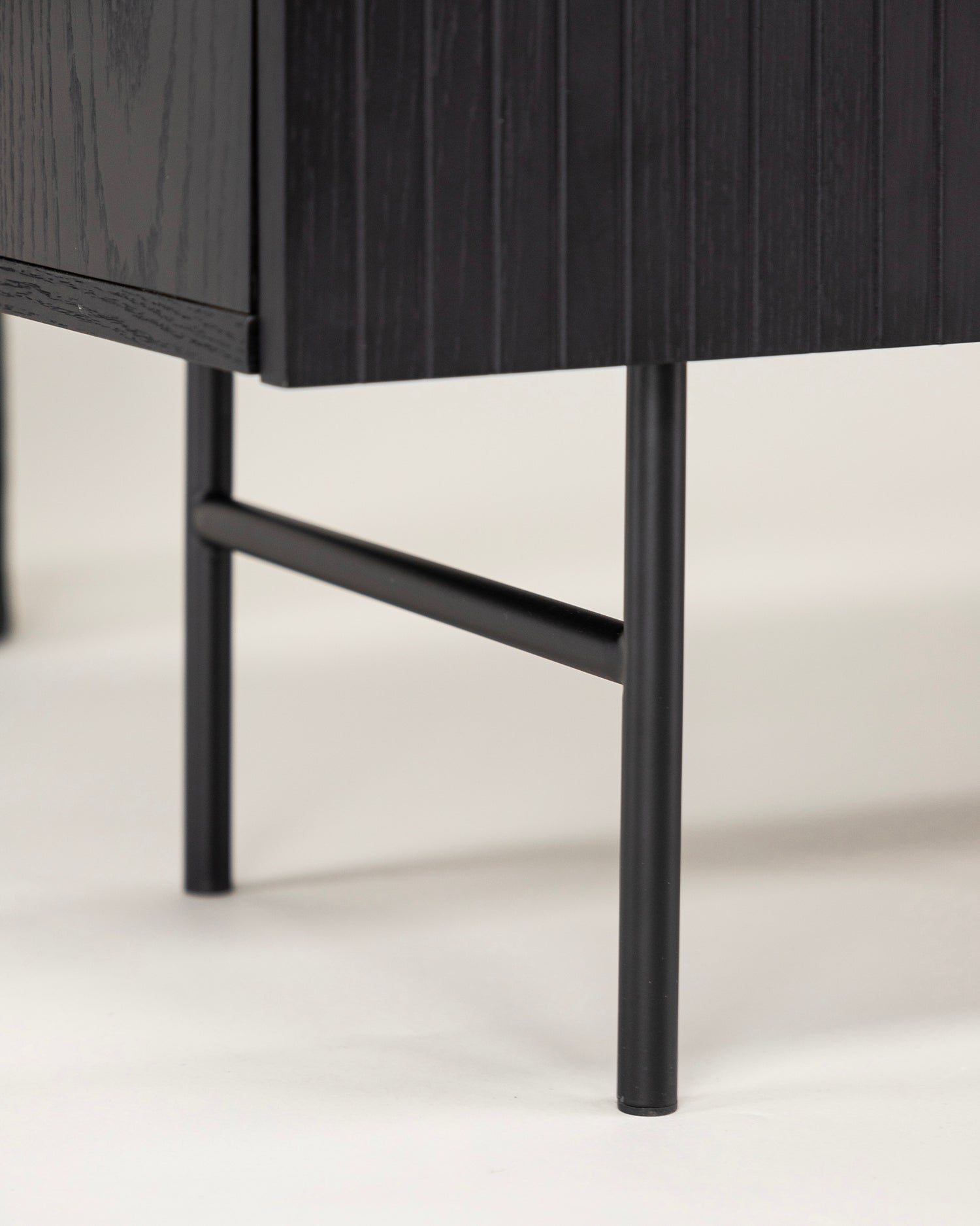Credenza in legno Björkön