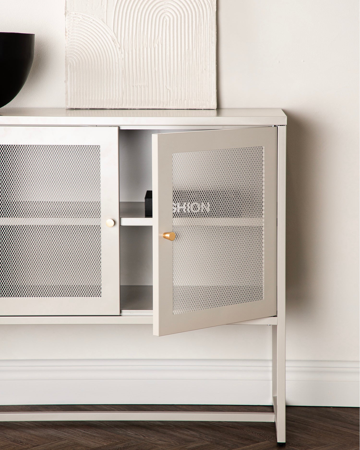 Credenza in metallo Malla