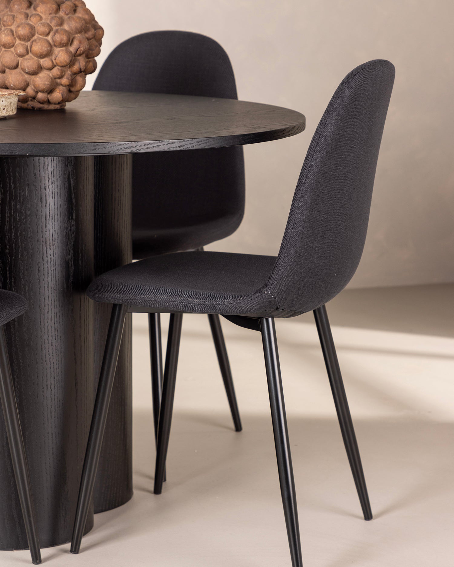 Tavolo da pranzo rotondo in legno Olivia