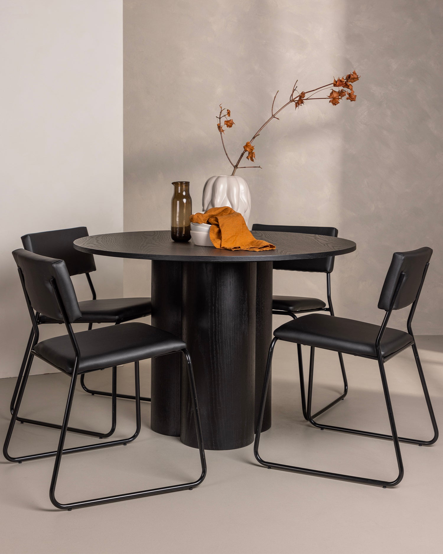 Tavolo da pranzo rotondo in legno Olivia