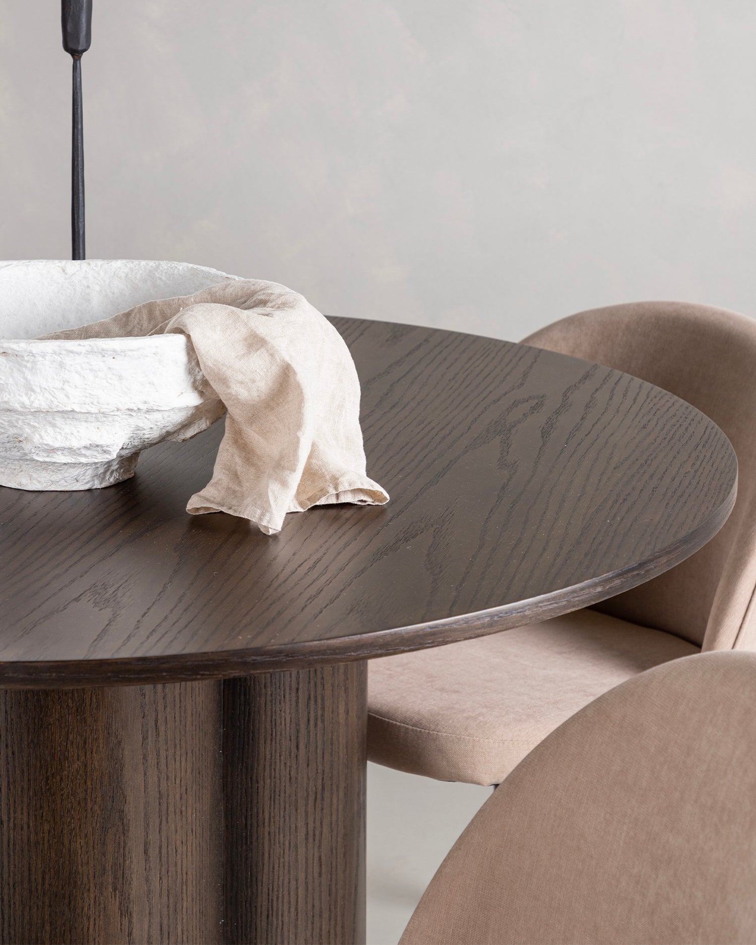 Tavolo da pranzo rotondo in legno Olivia