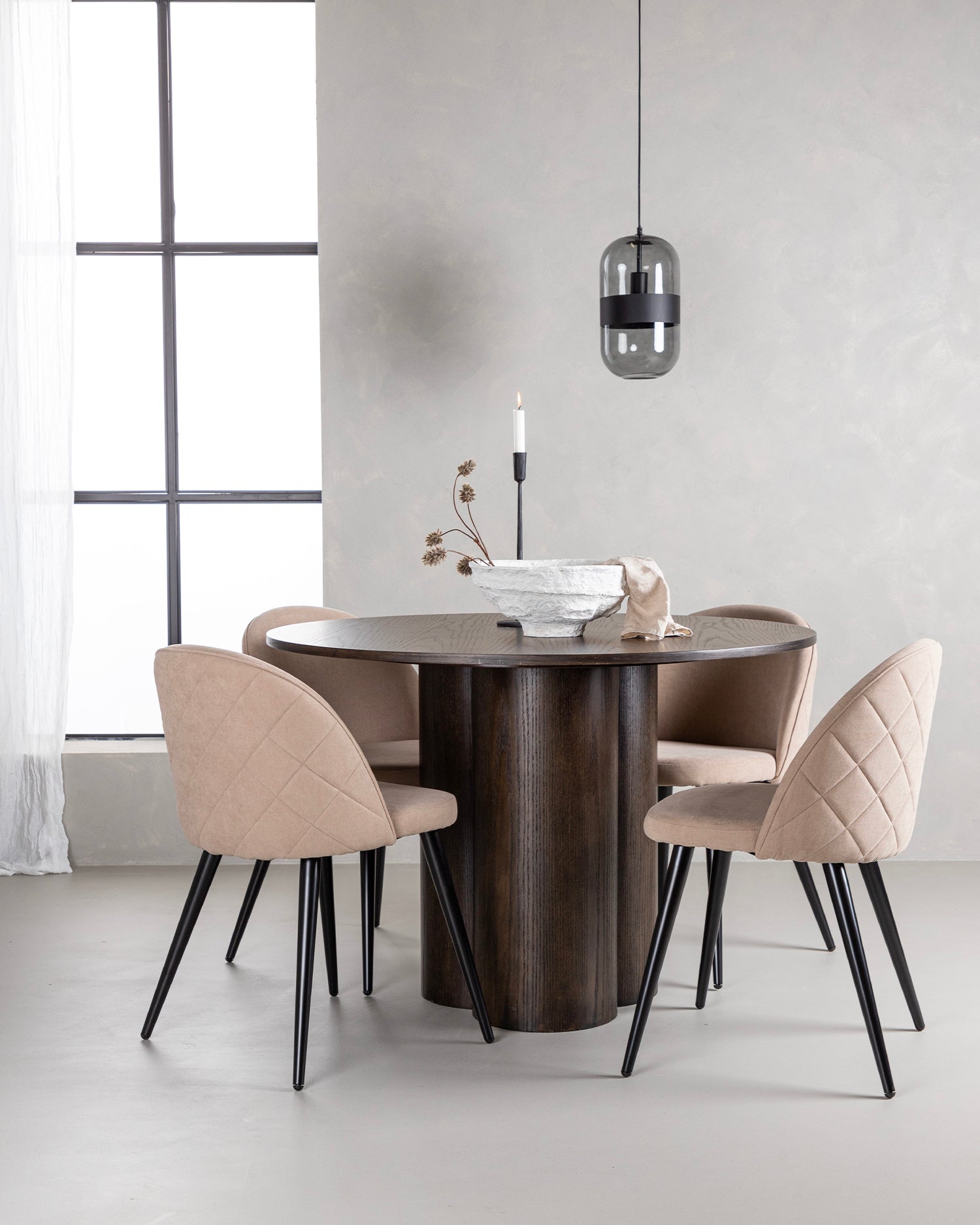 Tavolo da pranzo rotondo in legno Olivia