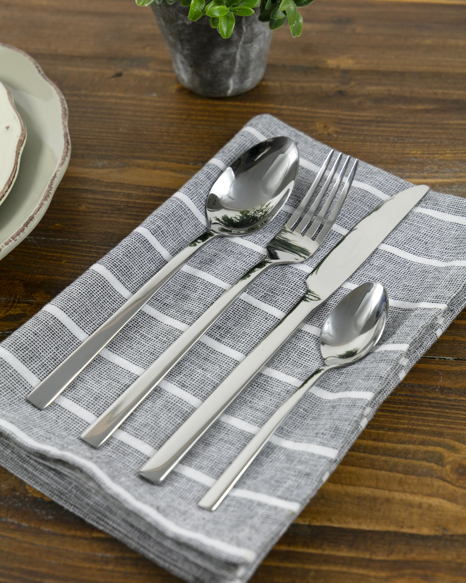 Set 24 posate in acciaio lucido Lexington