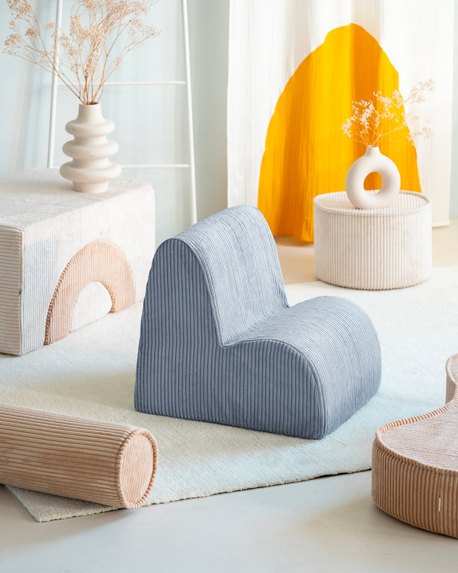 Sedia per bambini in velluto Cloud, mirtillo